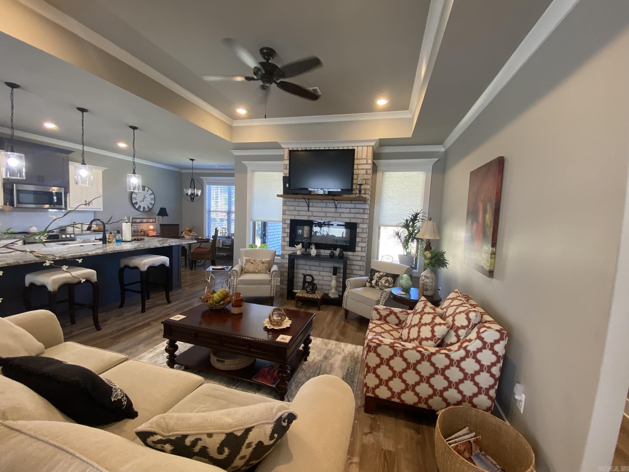 LEGACY POINTE - Residential