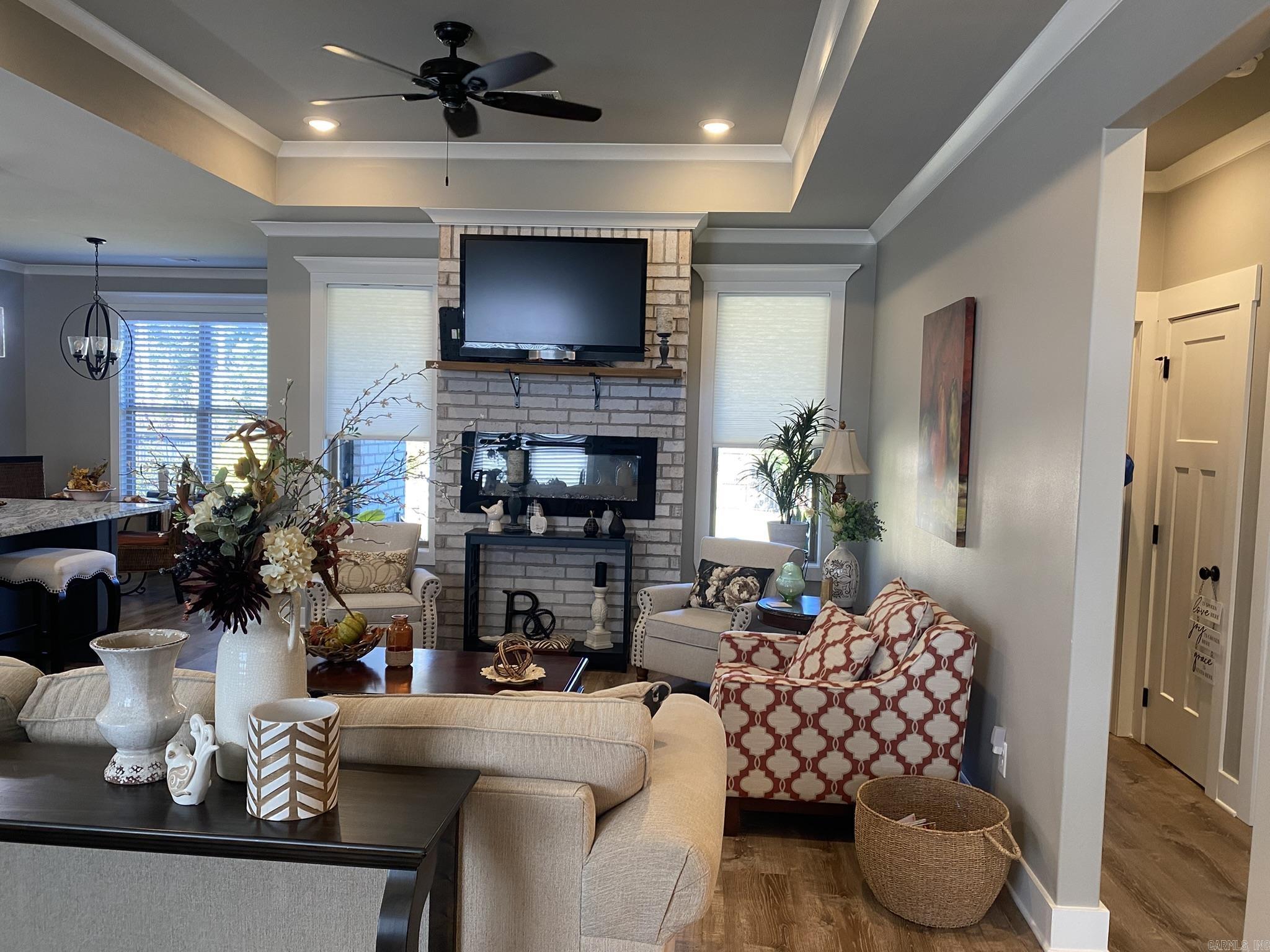 LEGACY POINTE - Residential