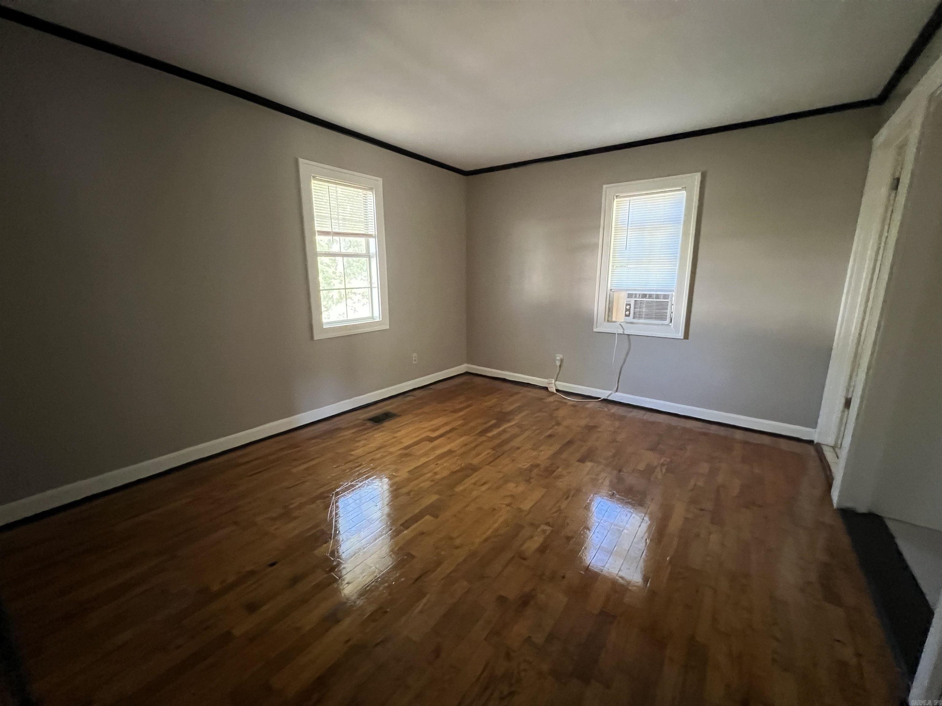 Jones & Worthen - Residential Lease