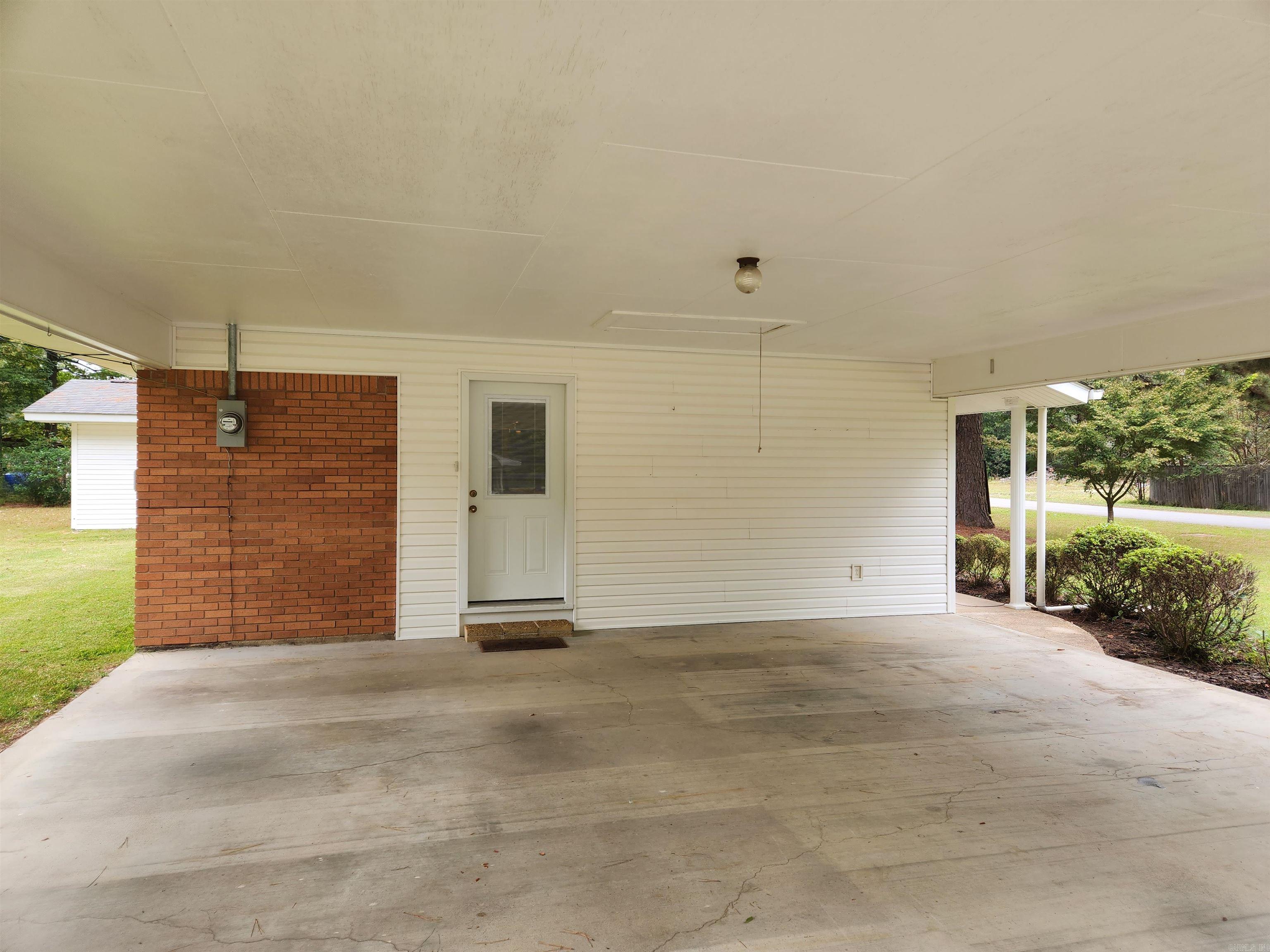 Pine Manor - Residential