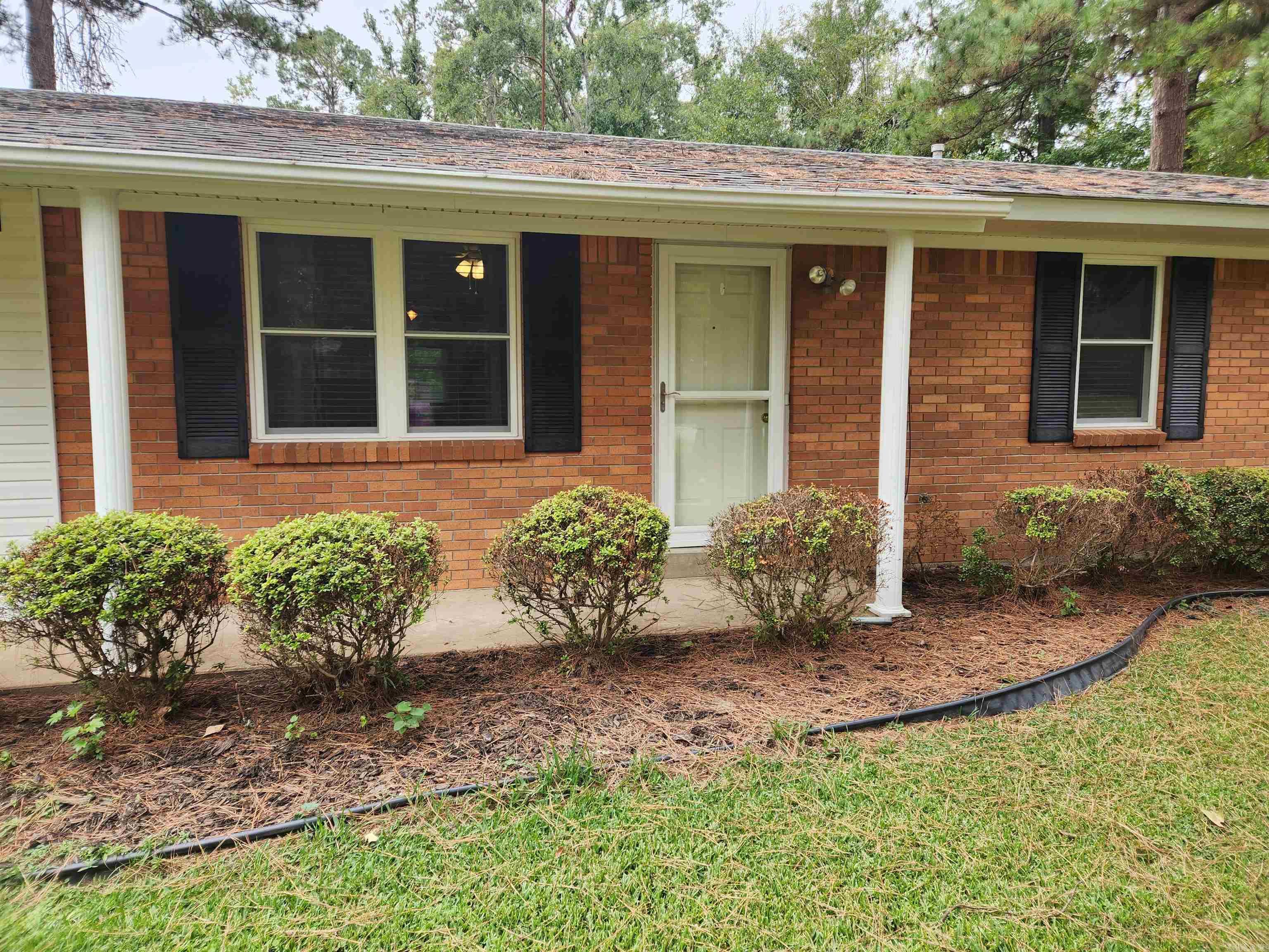 Pine Manor - Residential