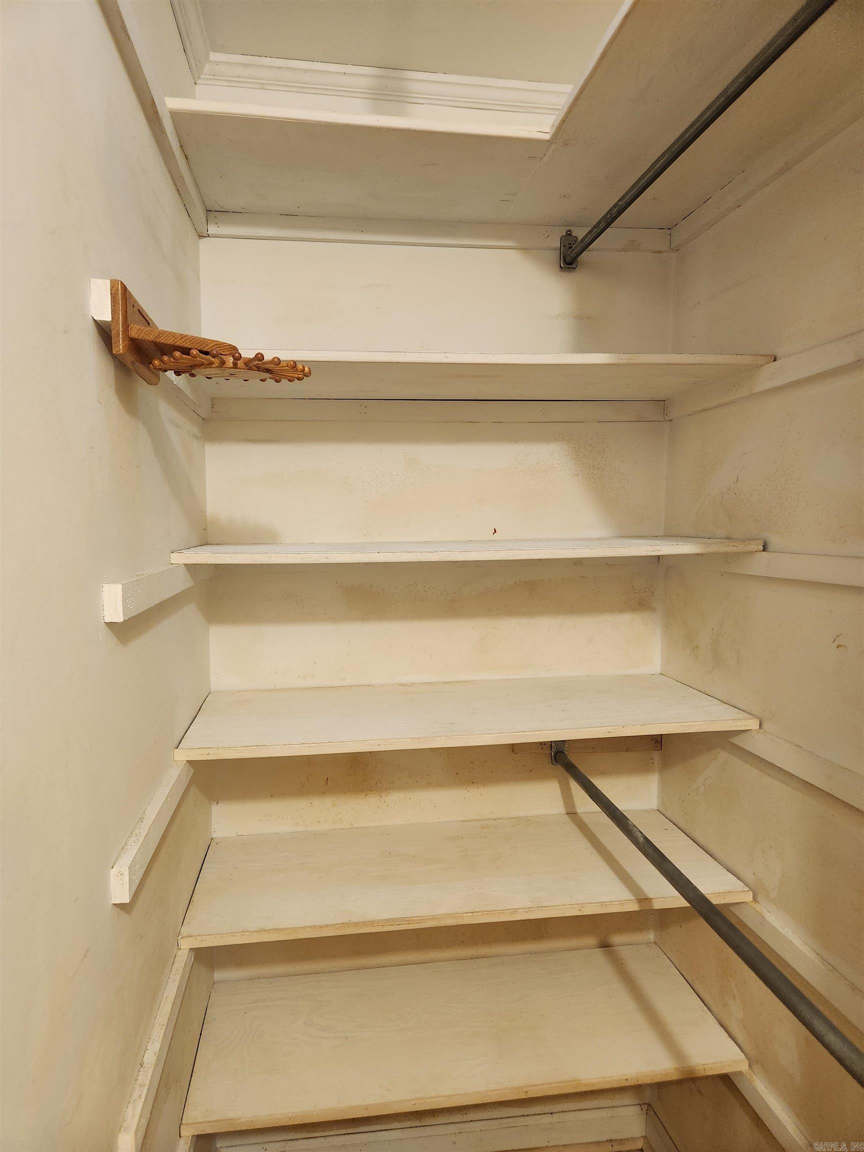 Pine Manor - Residential