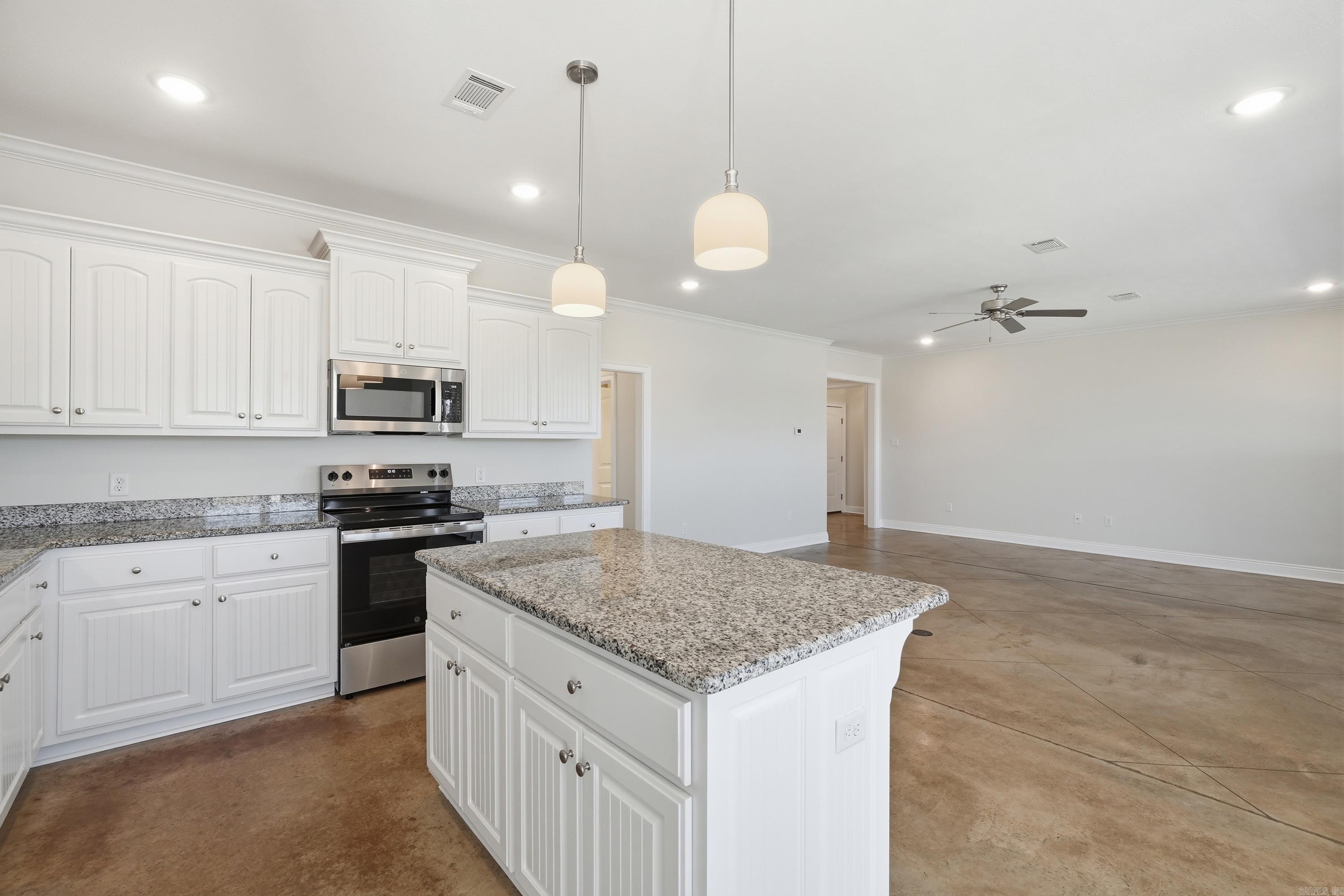 Saddle Creek - Residential