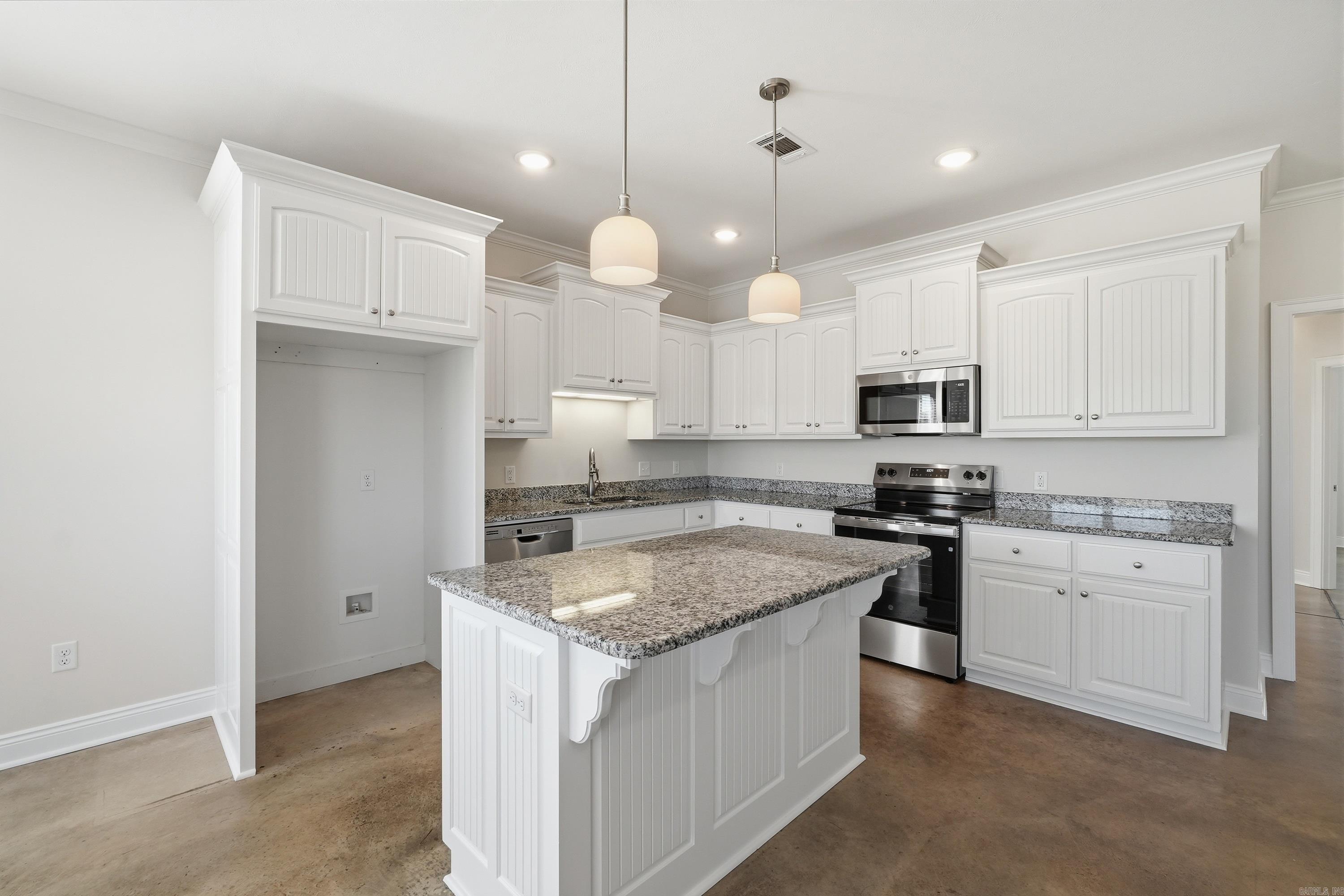 Saddle Creek - Residential