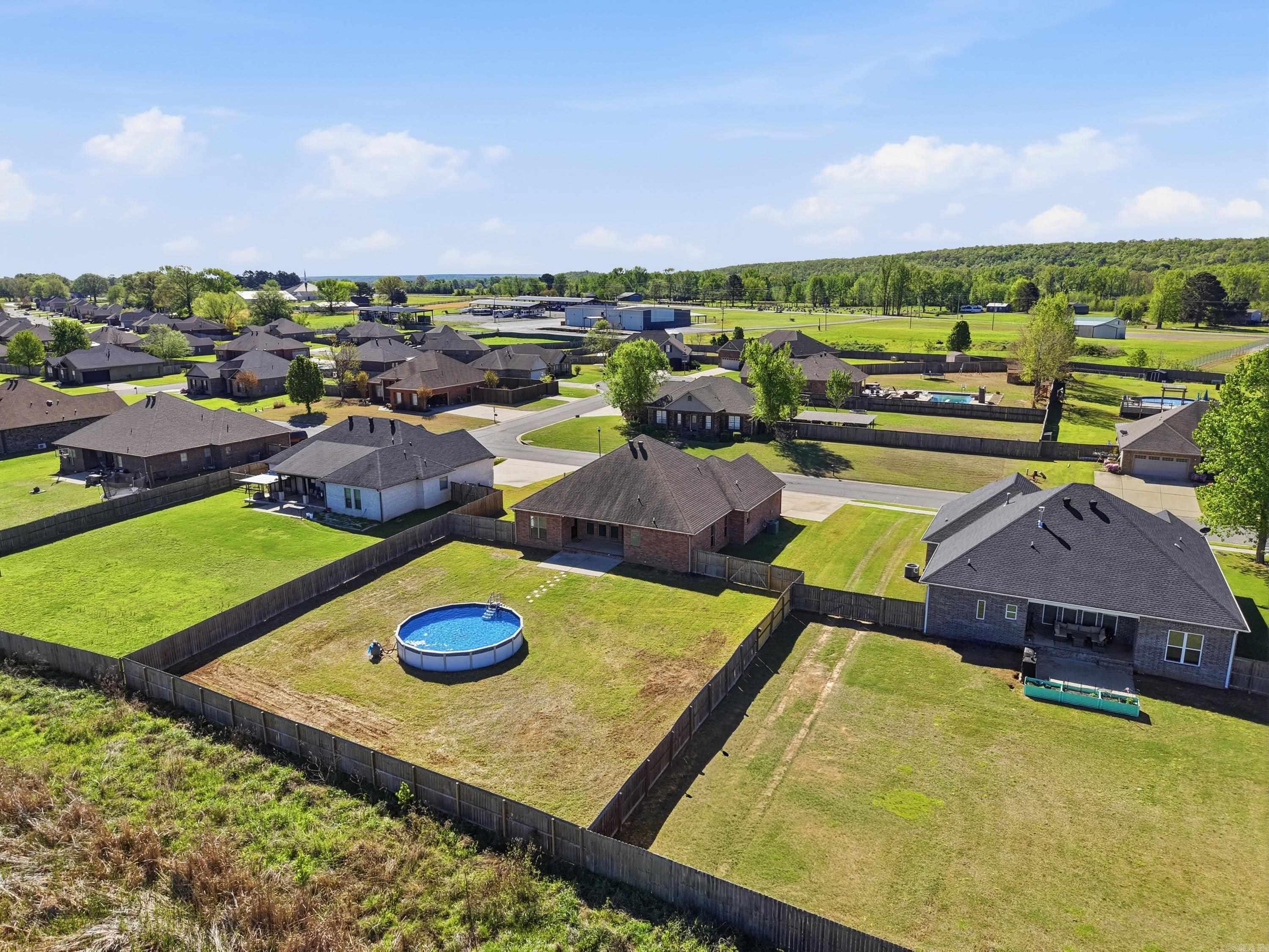 Saddle Creek - Residential