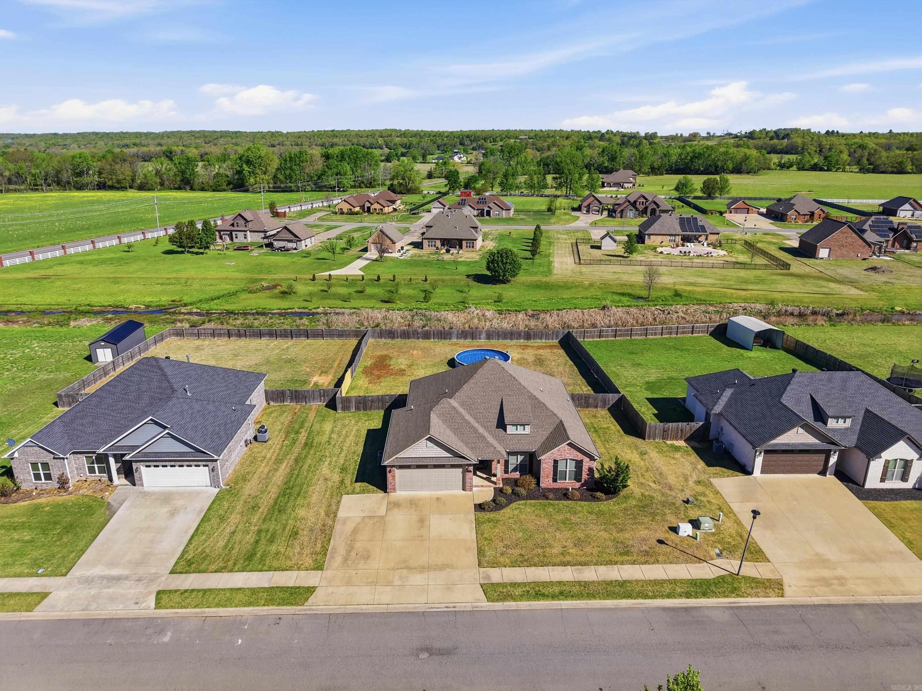 Saddle Creek - Residential