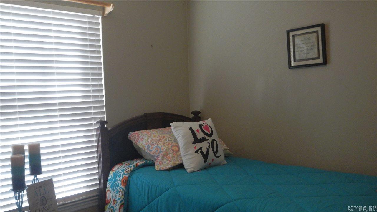 LAKEWOOD NE - Residential