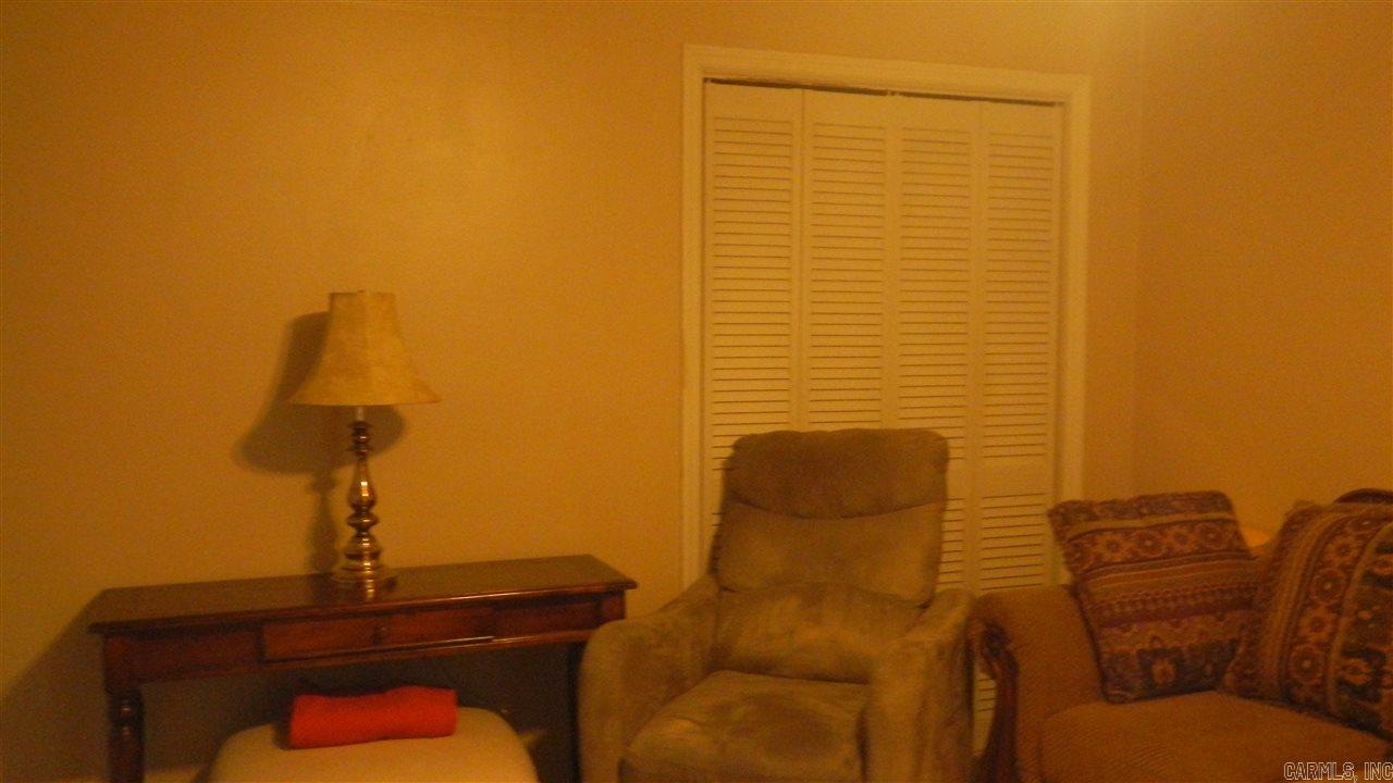 LAKEWOOD NE - Residential