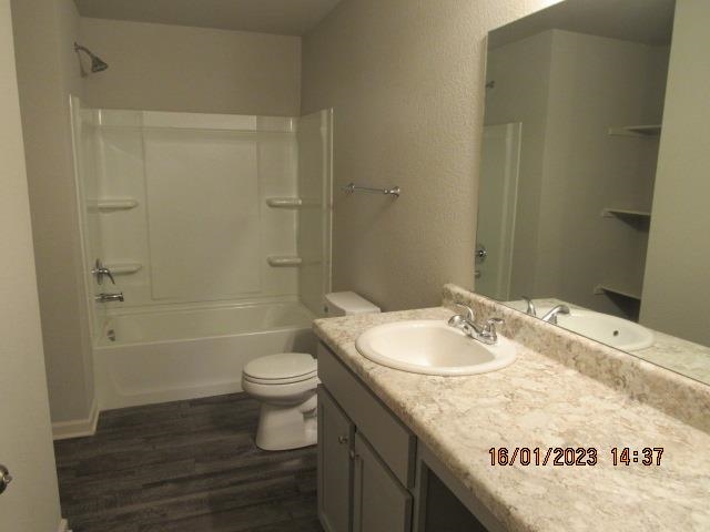 MUSEUM MEADOWS - Residential Lease