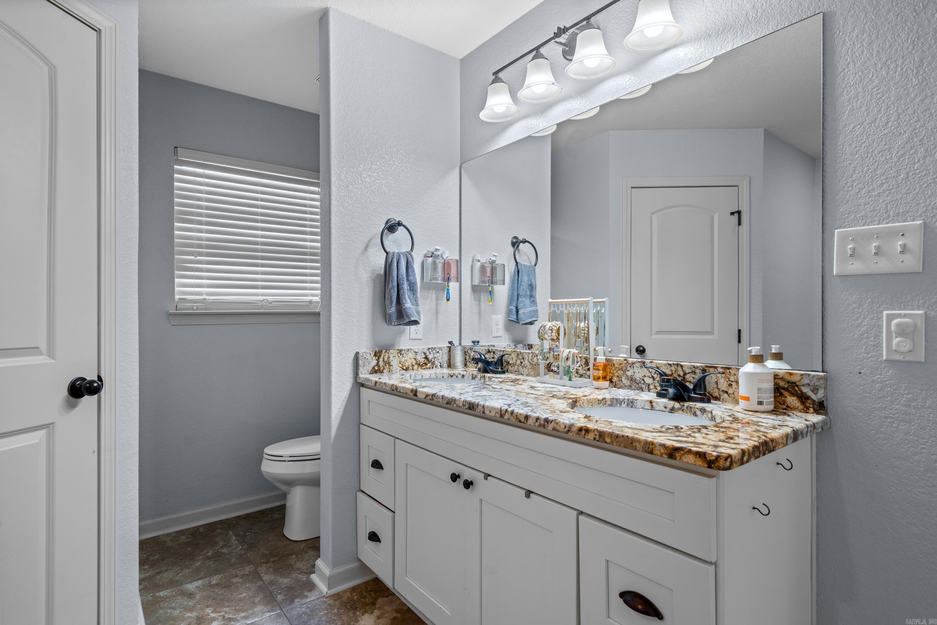 HAMILTON PARK - Residential