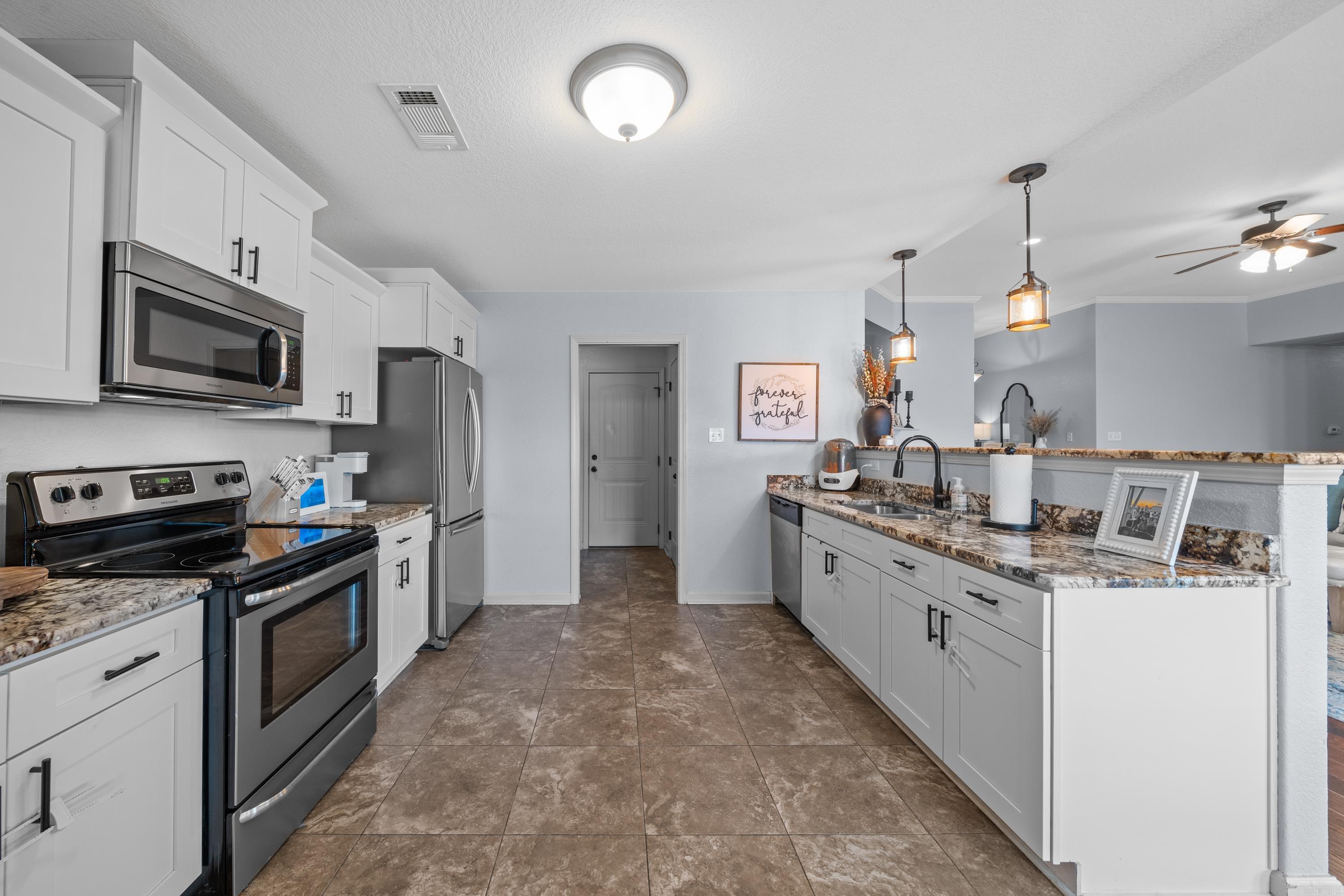 HAMILTON PARK - Residential