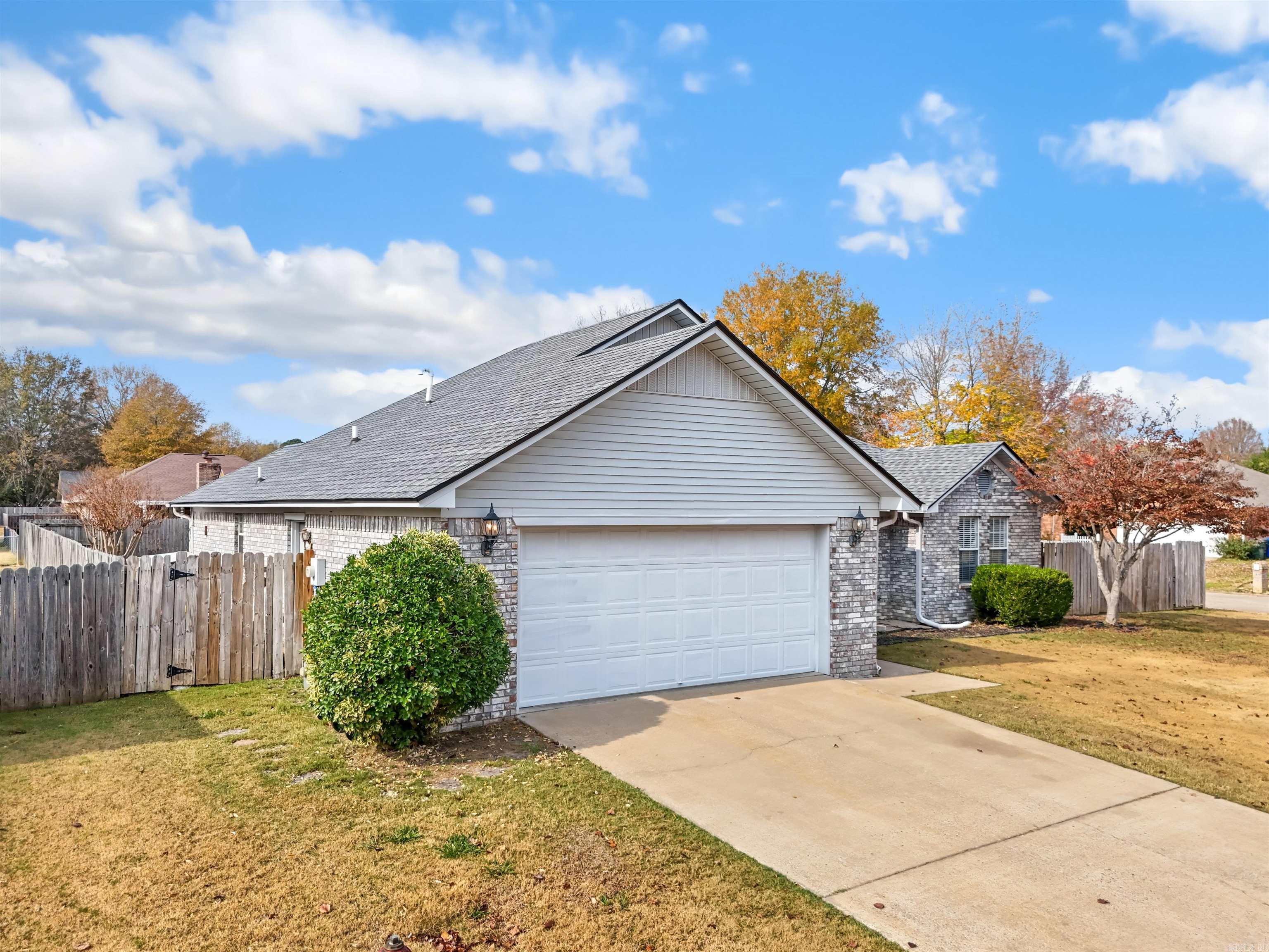 INDIAN MEADOWS - Residential