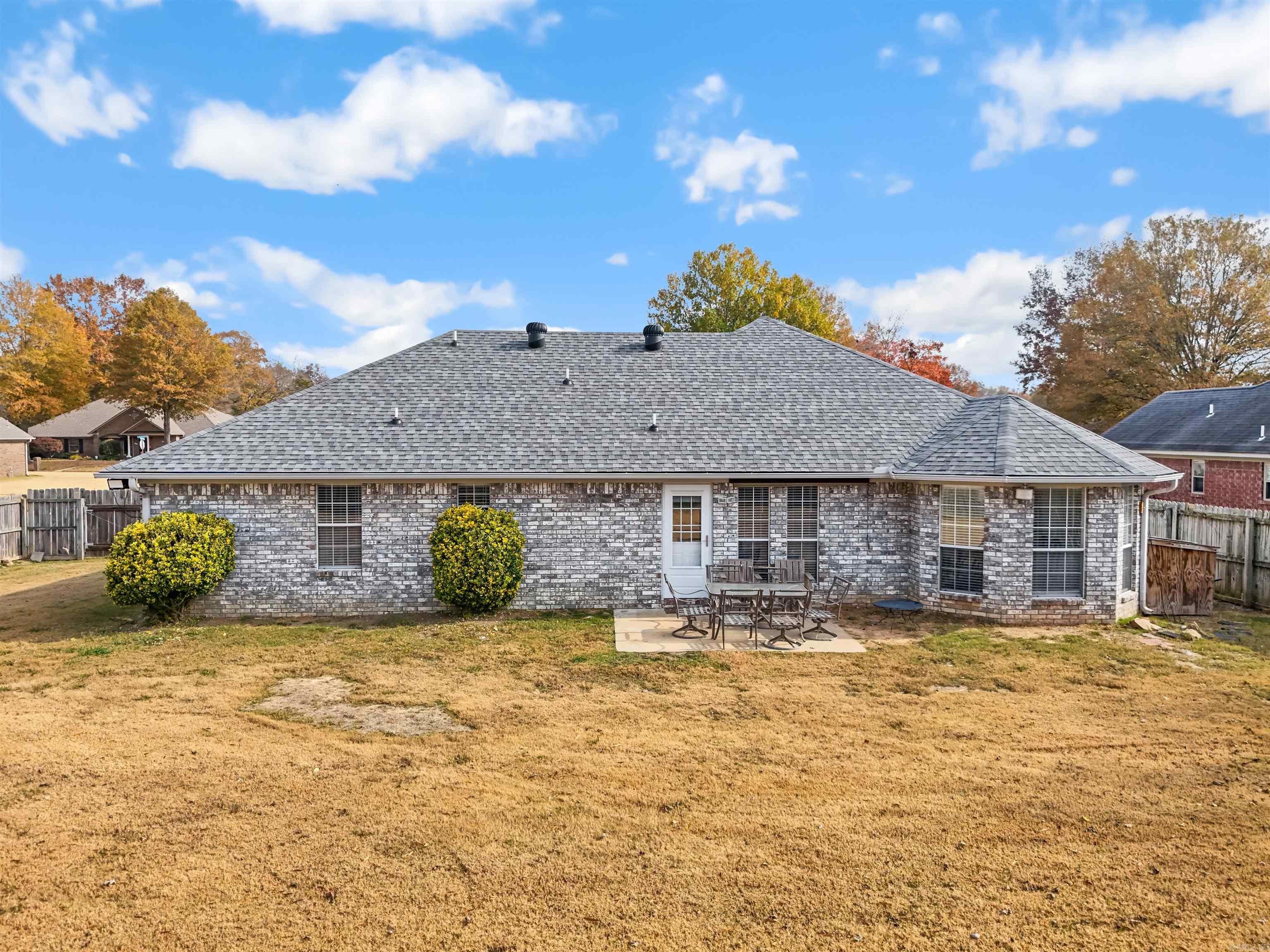 INDIAN MEADOWS - Residential