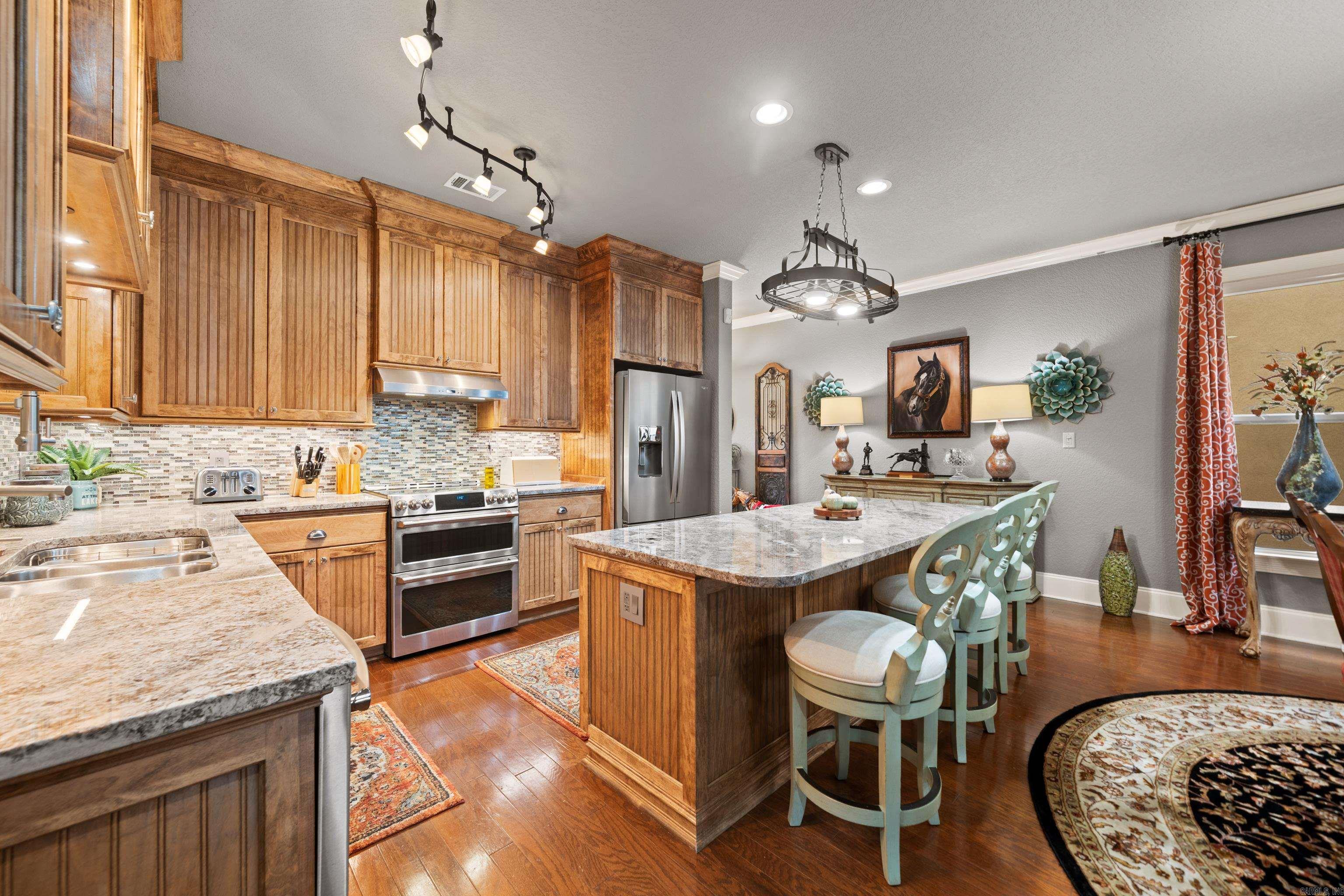 LIGHTHOUSE COVE - Residential