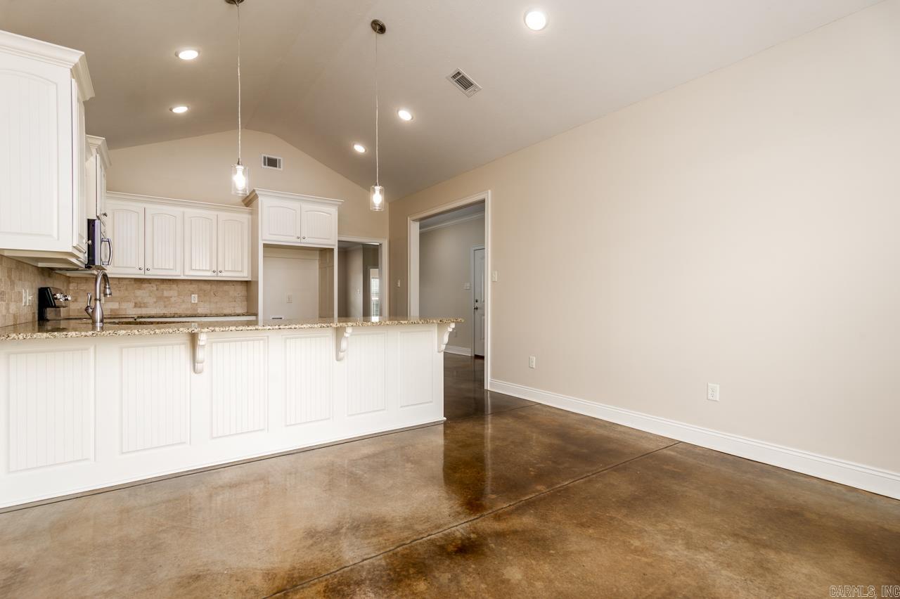 SALEM WOODS - Residential
