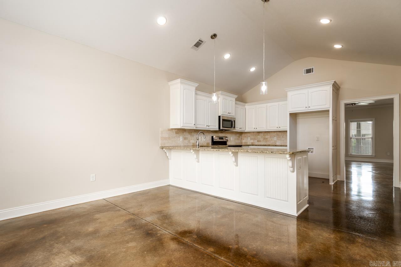 SALEM WOODS - Residential