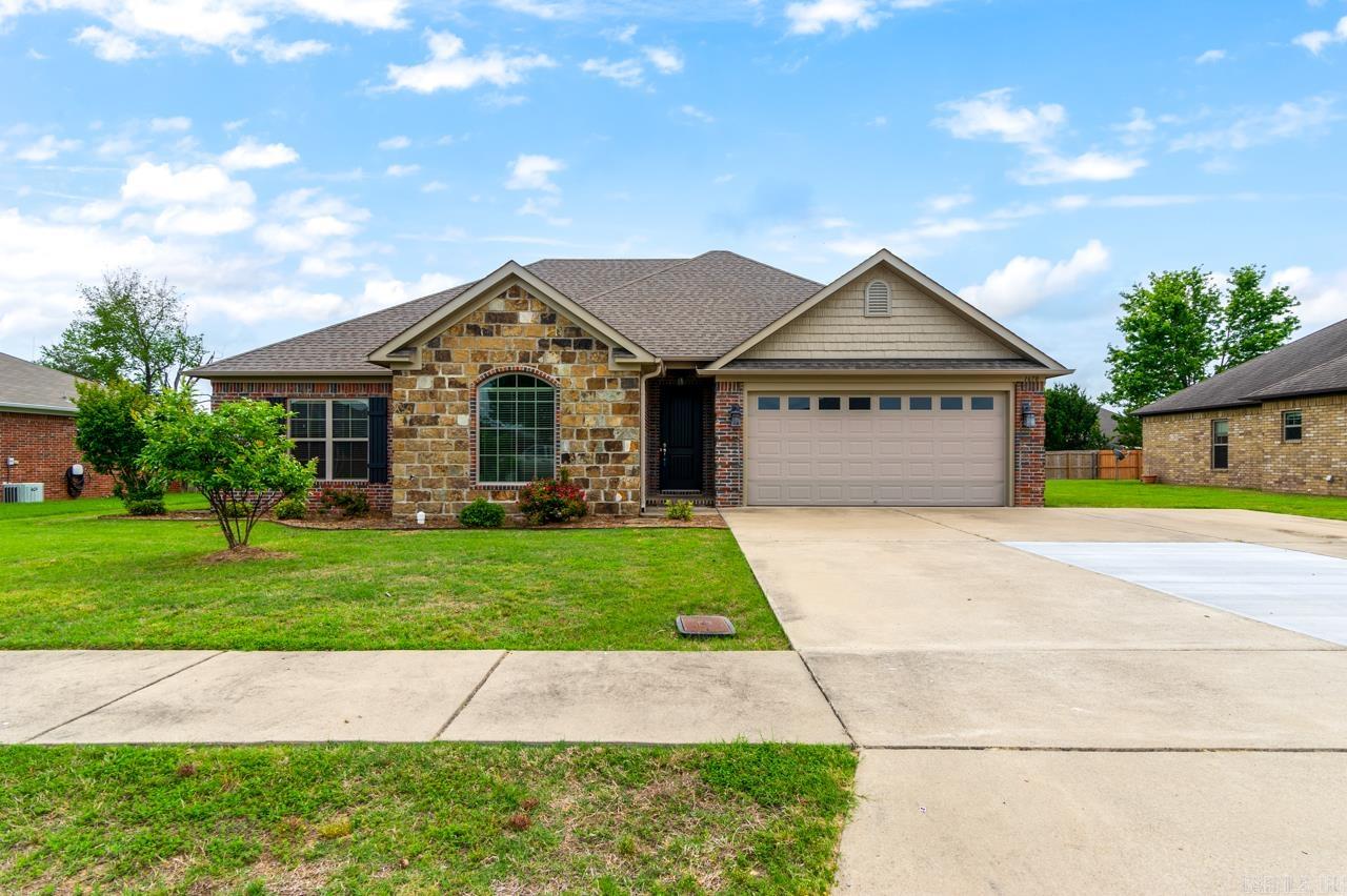 SALEM WOODS - Residential