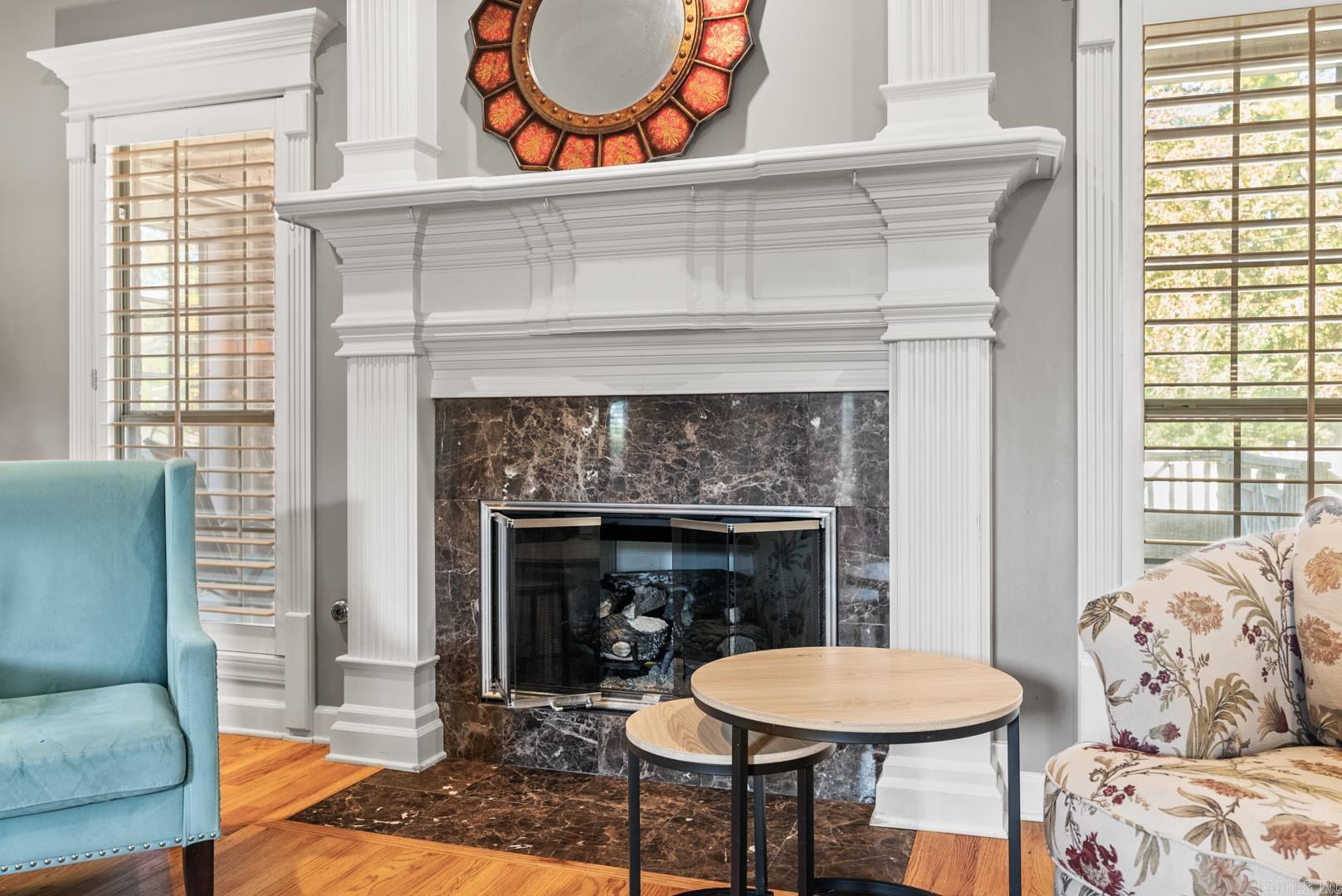 LONGLEA MANOR ADDN - Residential