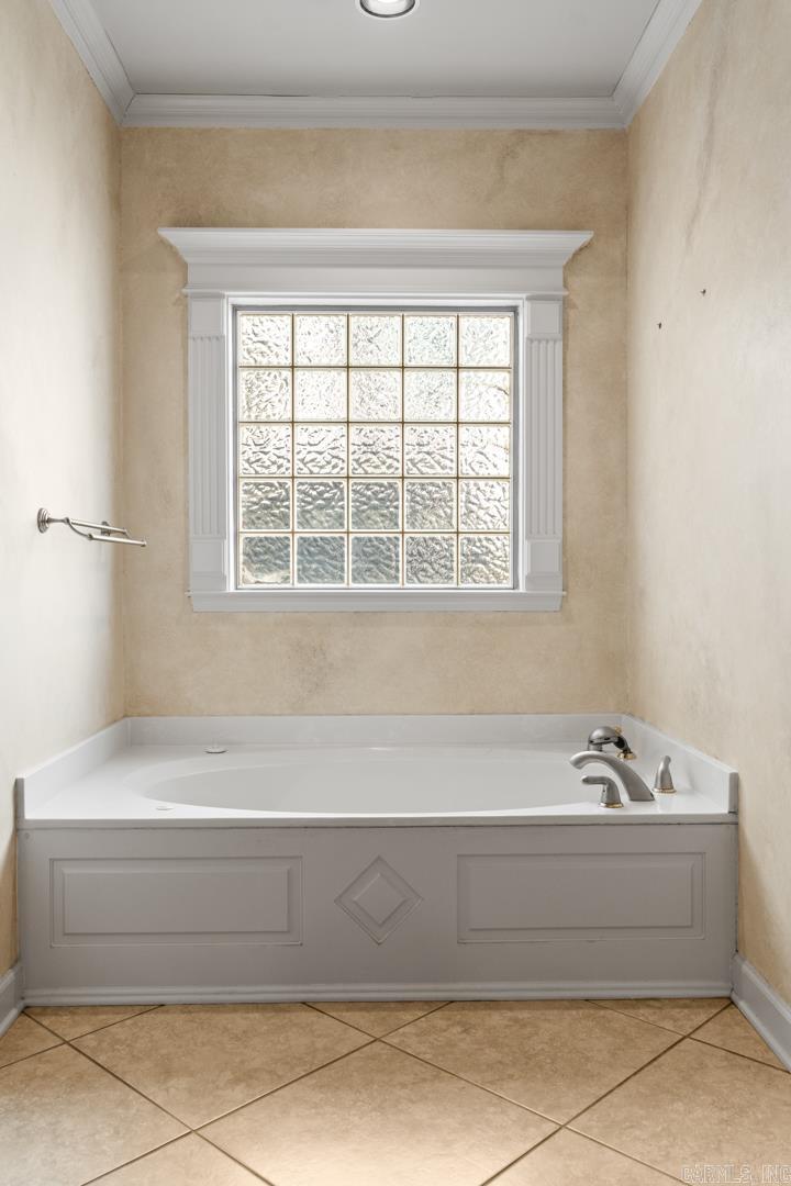 LONGLEA MANOR ADDN - Residential