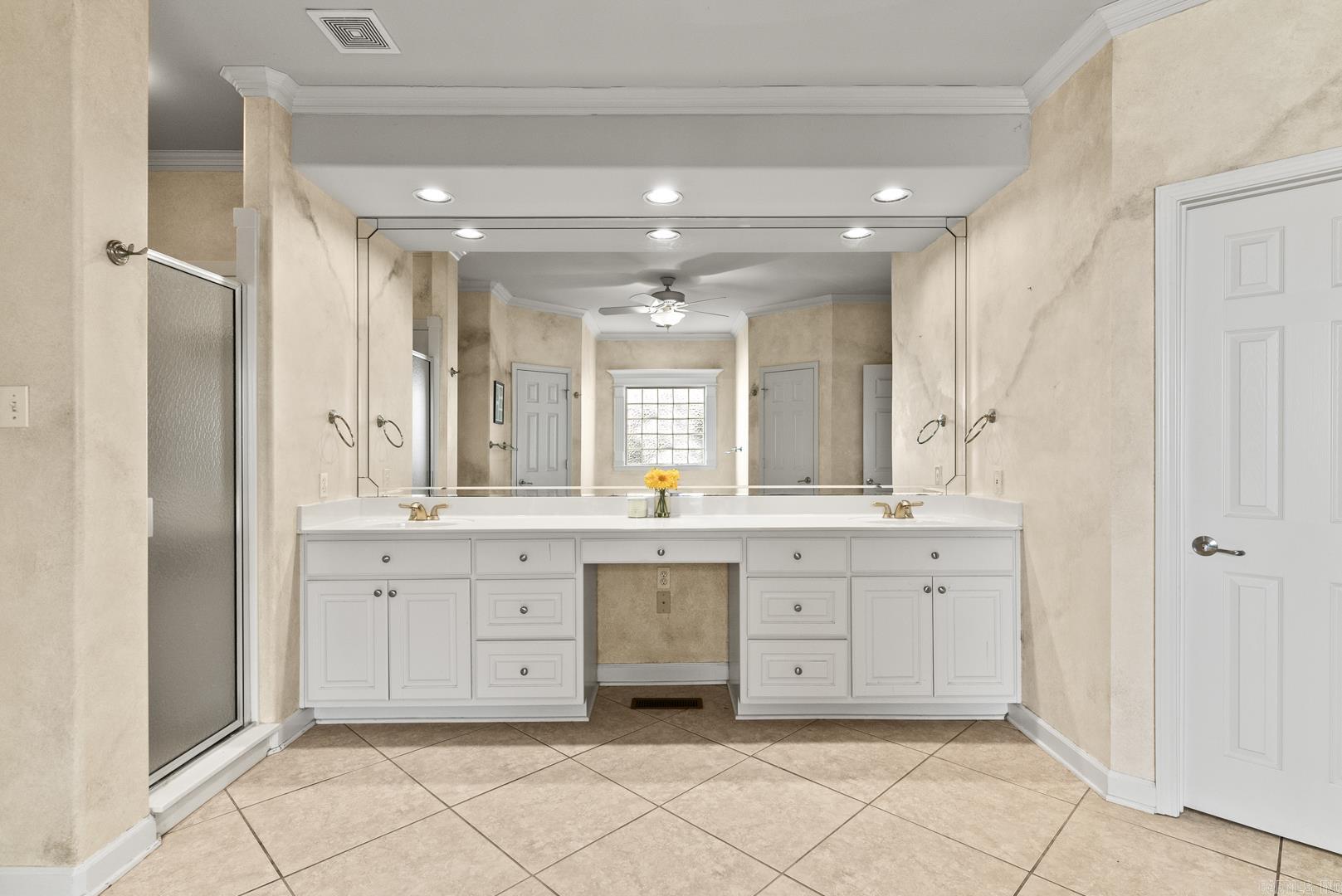 LONGLEA MANOR ADDN - Residential