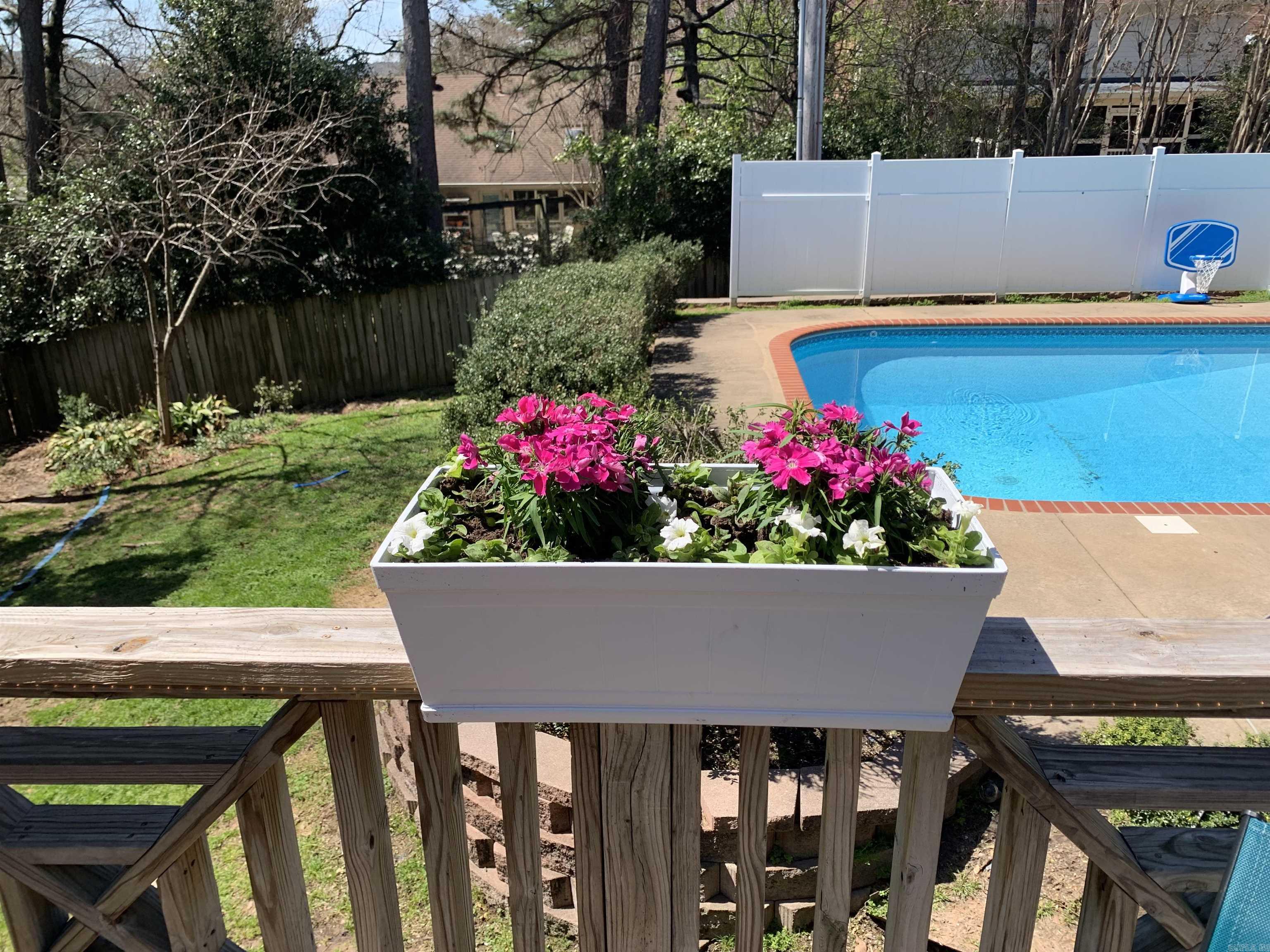 LONGLEA MANOR ADDN - Residential