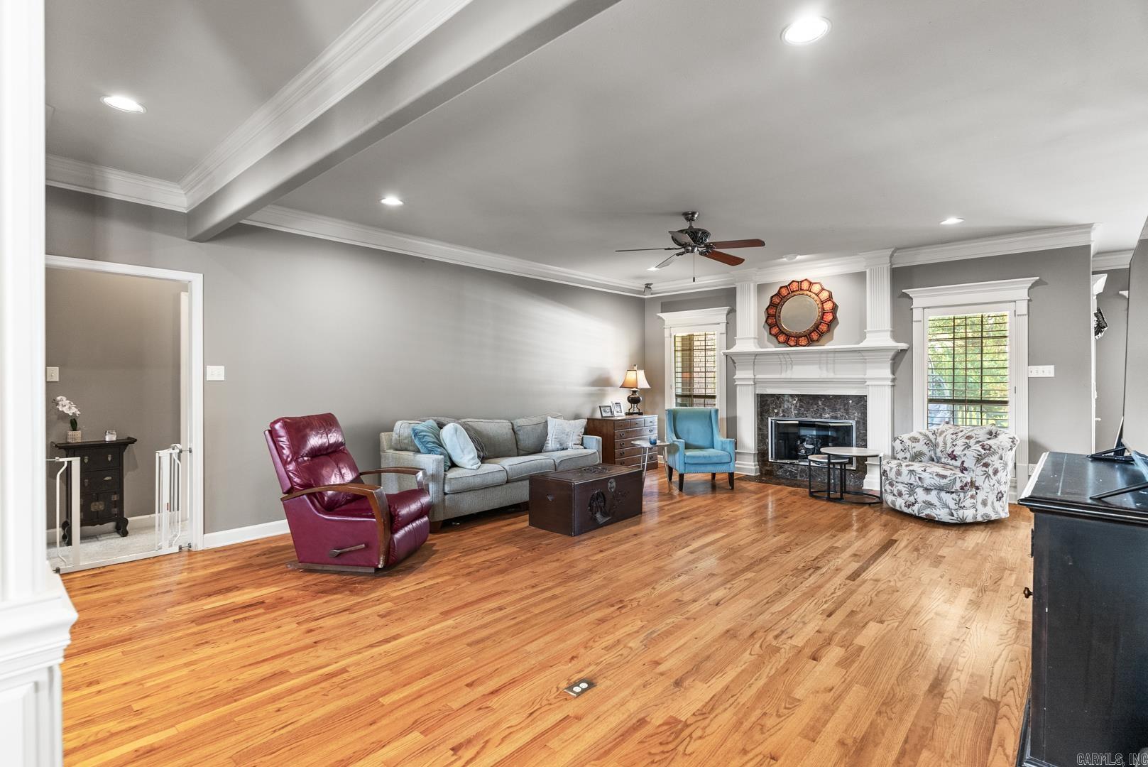 LONGLEA MANOR ADDN - Residential