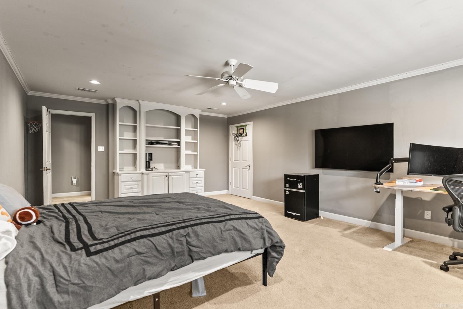 LONGLEA MANOR ADDN - Residential