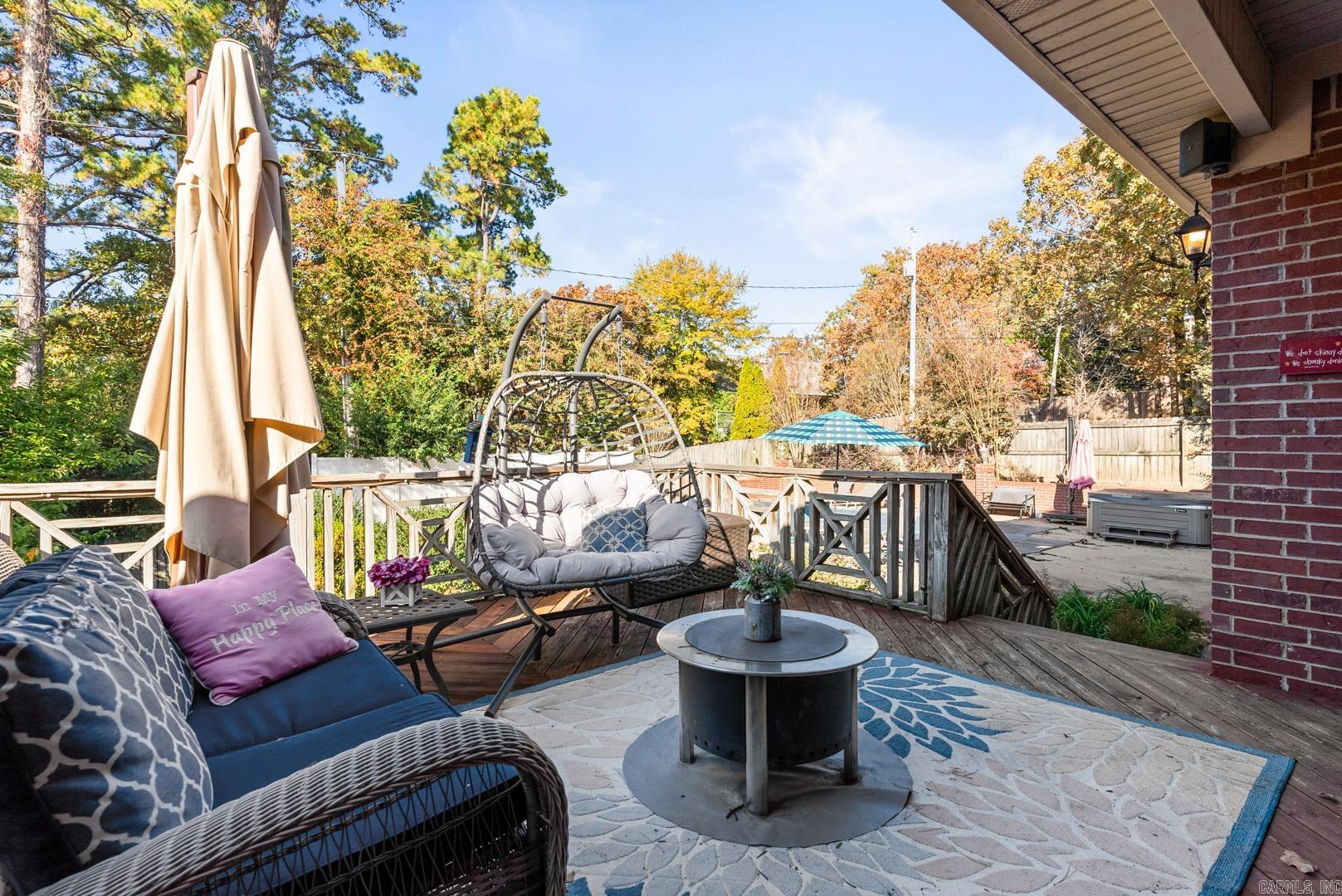 LONGLEA MANOR ADDN - Residential