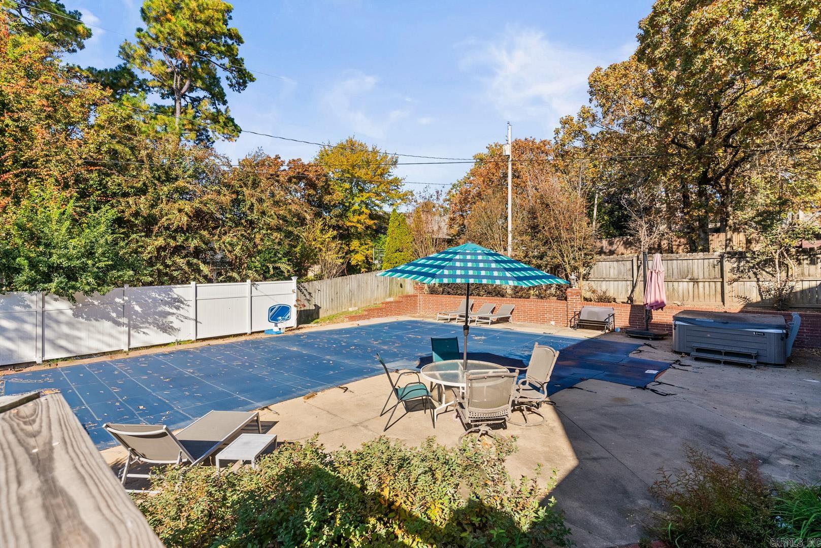 LONGLEA MANOR ADDN - Residential