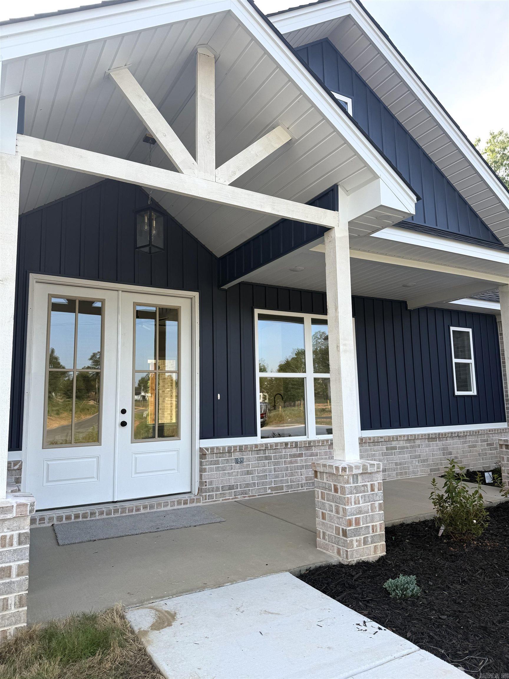 PLANTATION HILLS - Residential