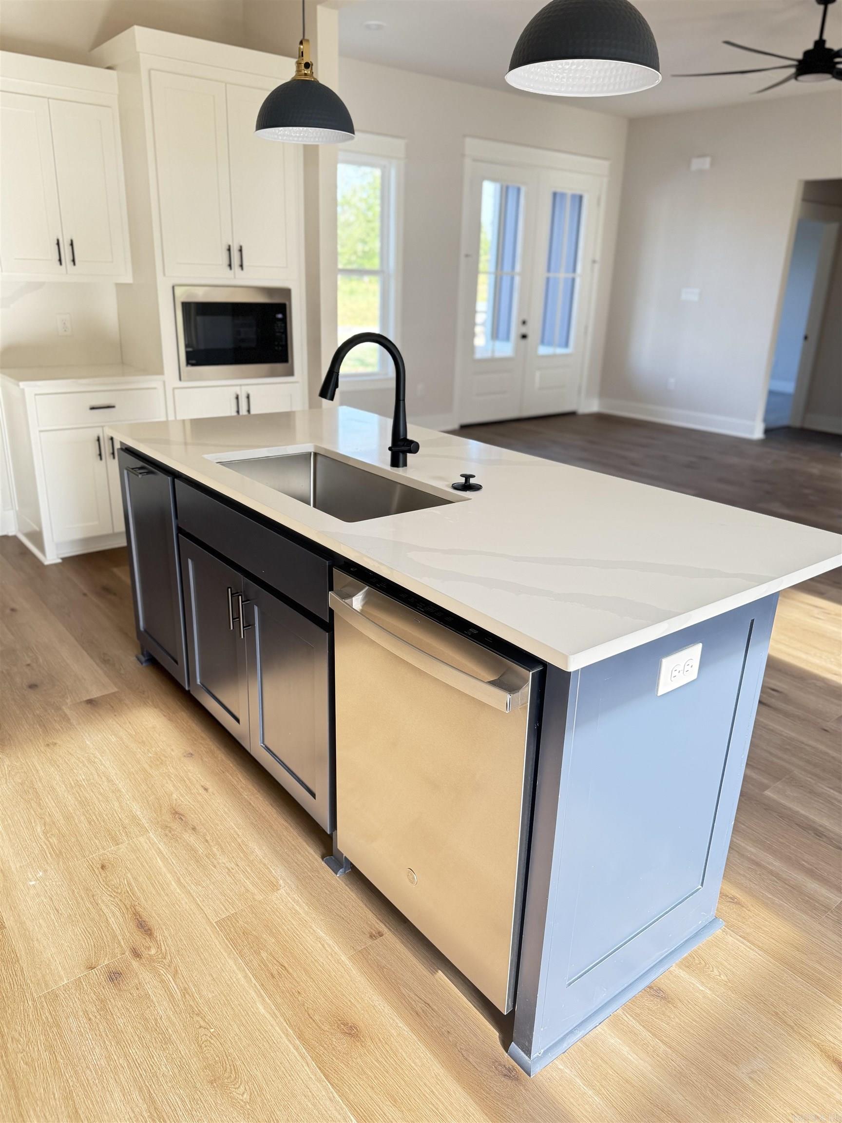 PLANTATION HILLS - Residential