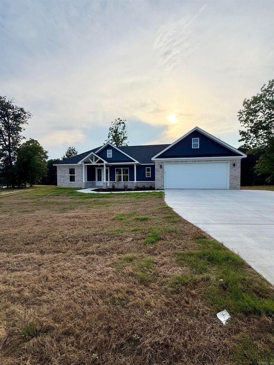 Welcome to a Beautiful new home in a favorite area!!  Bauxite schools or school choice. Country atmosphere on almost 3 acres. 4 beds 2 bath. Master bath has a large soaking tub for the long days. Bright kitchen and living area with large pantry.  Quartz counter tops and back splash. Large LR for family time and a great school district.  Come see this beautiful home