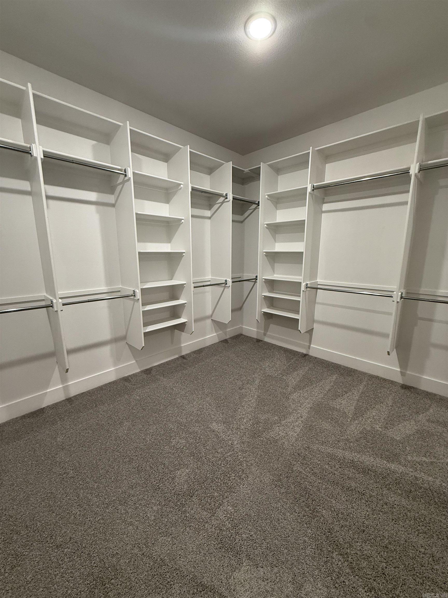 PLANTATION HILLS - Residential