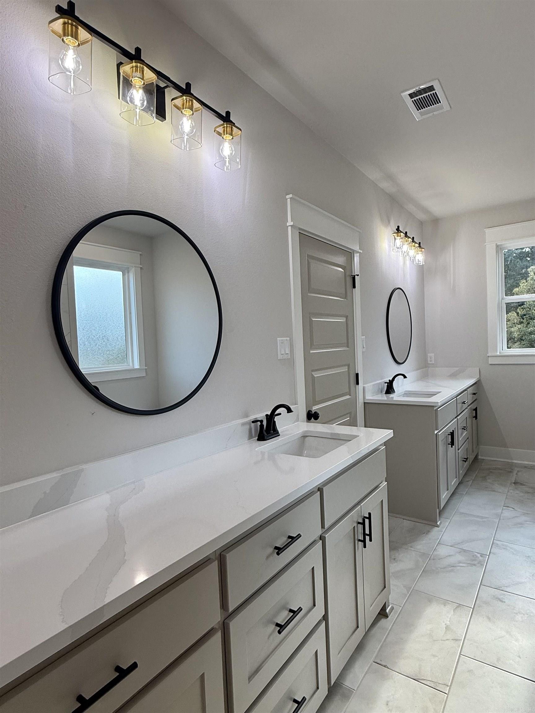 PLANTATION HILLS - Residential