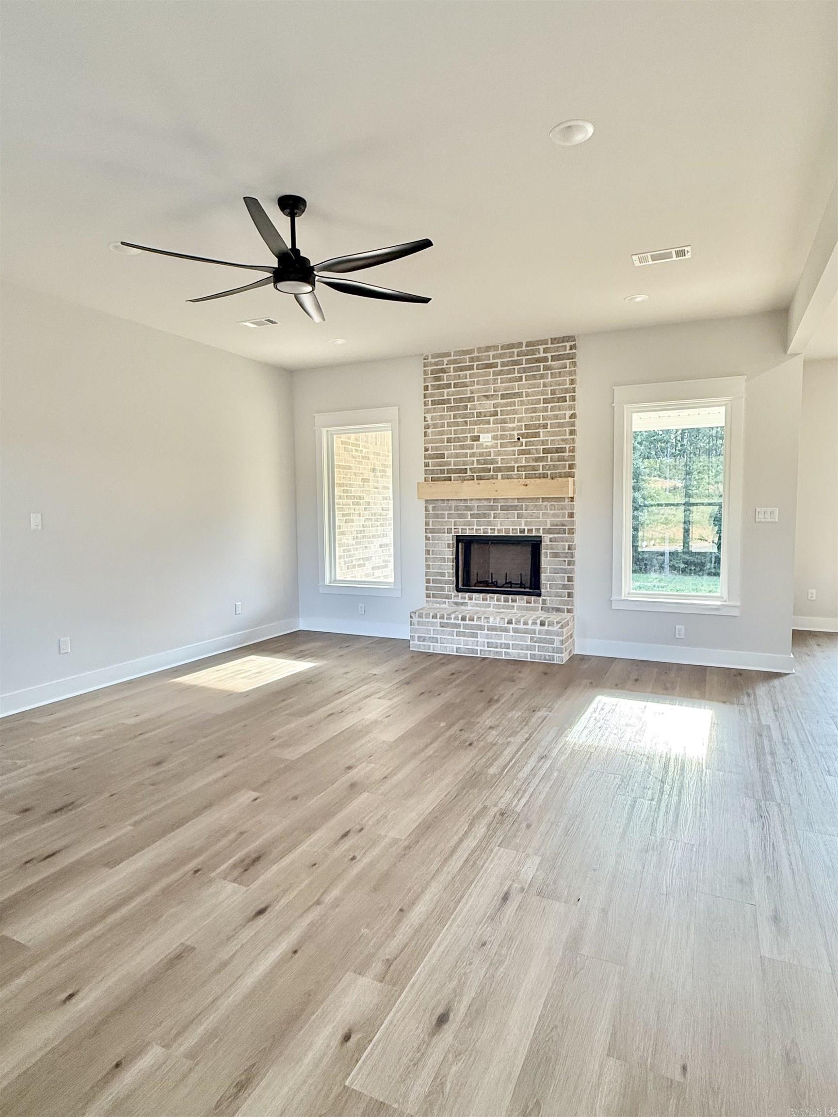 PLANTATION HILLS - Residential