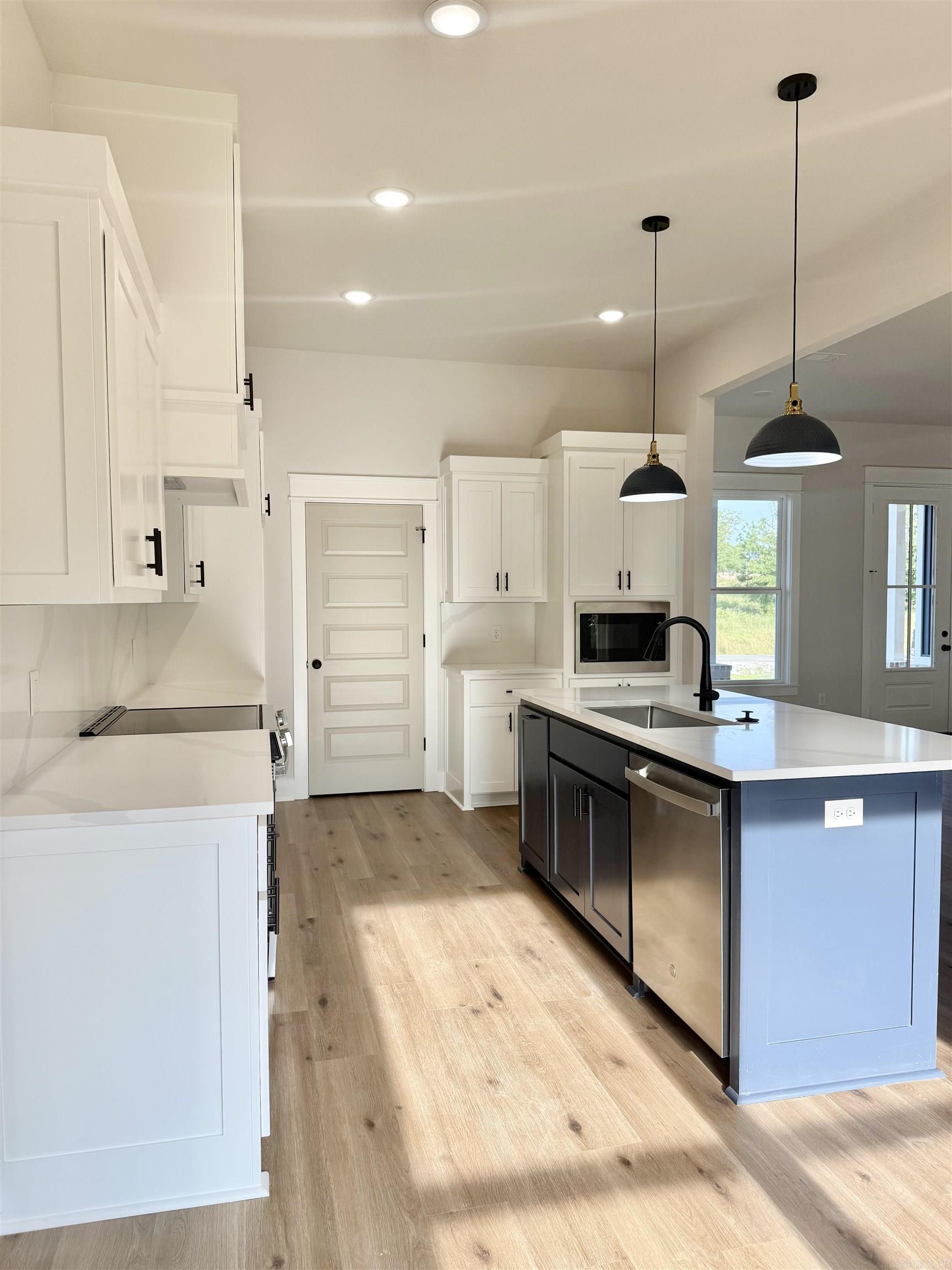 PLANTATION HILLS - Residential