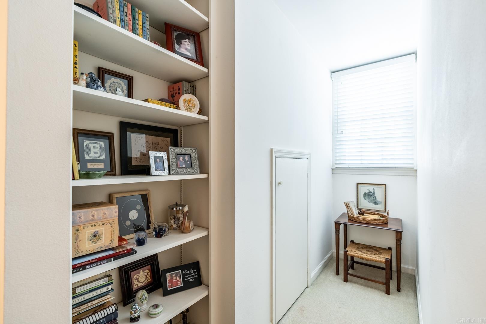 KINGSBRIDGE TWNHSE - Residential