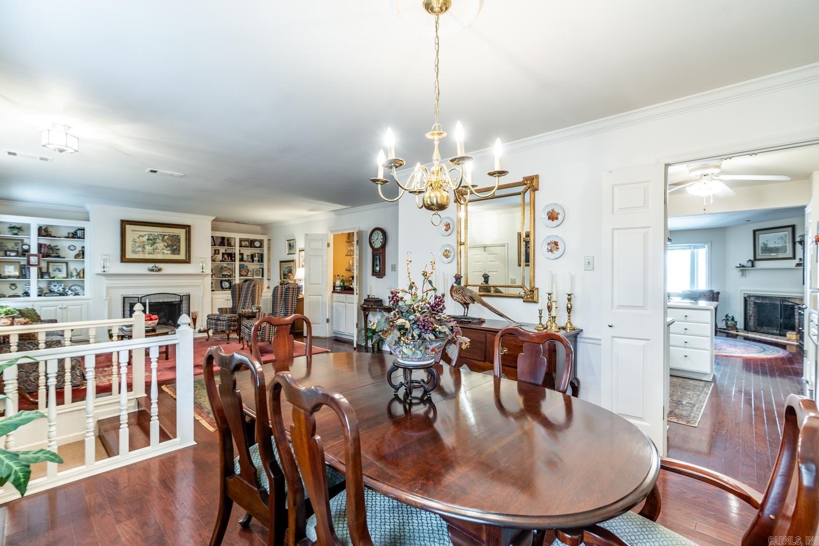 KINGSBRIDGE TWNHSE - Residential