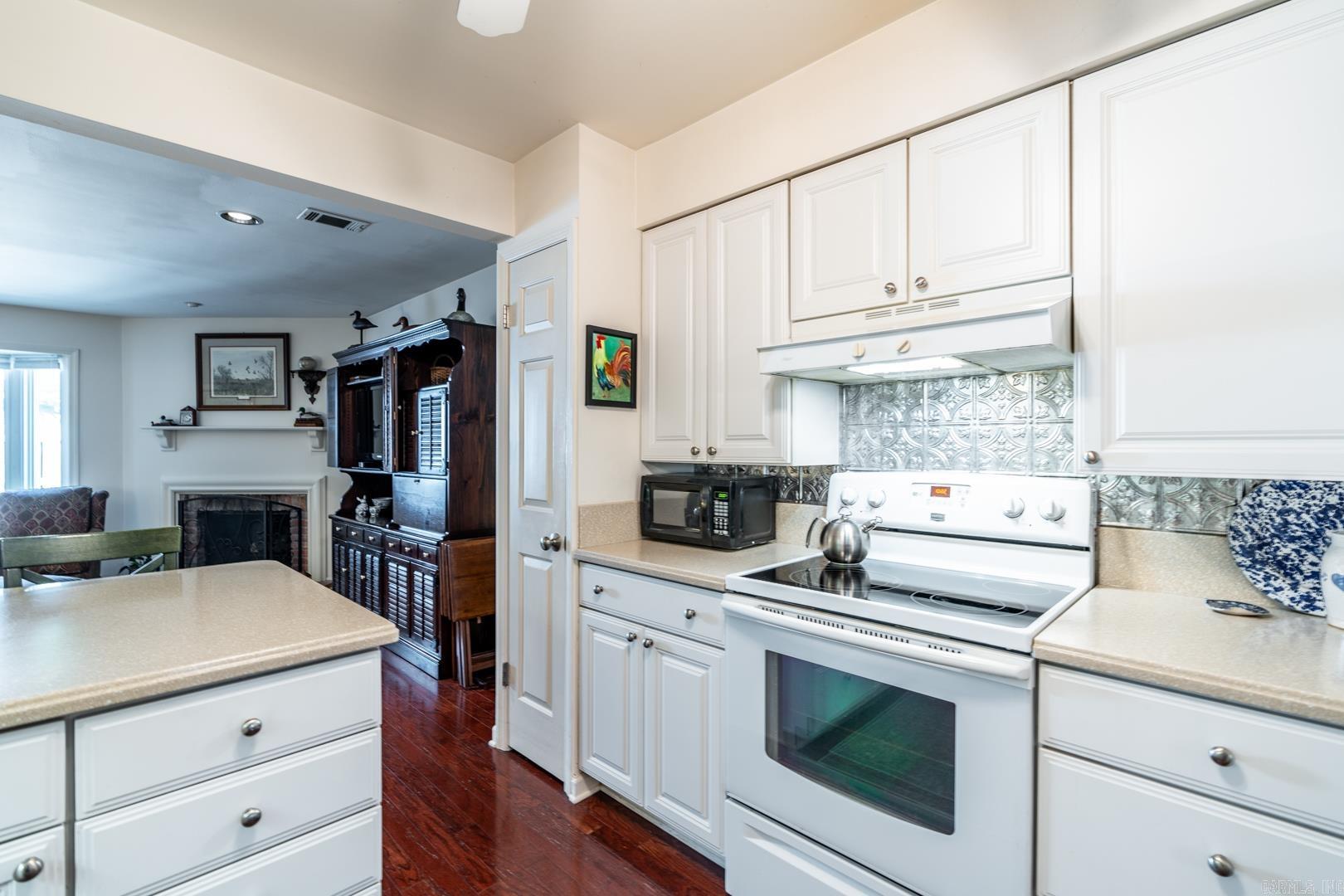 KINGSBRIDGE TWNHSE - Residential