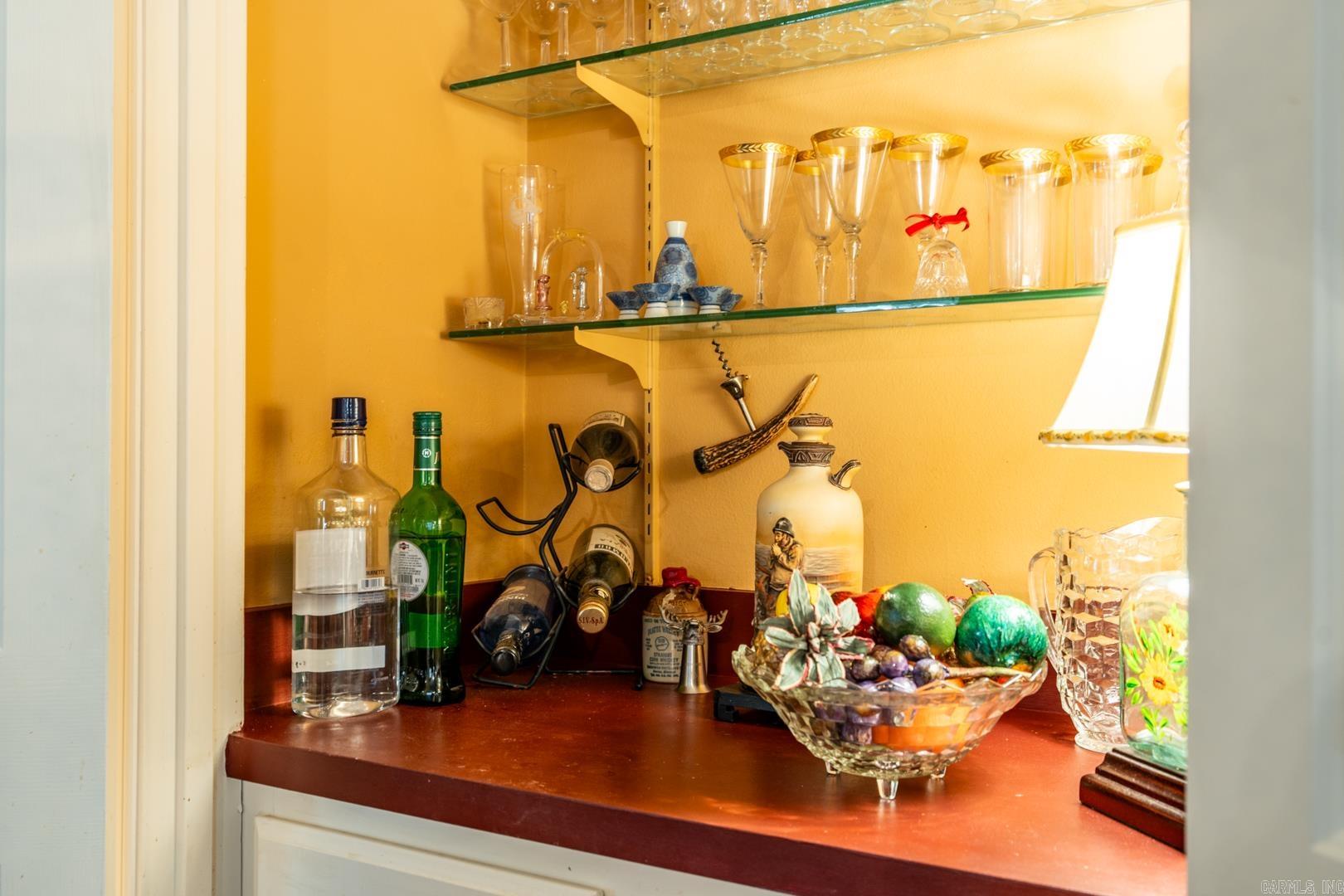 KINGSBRIDGE TWNHSE - Residential