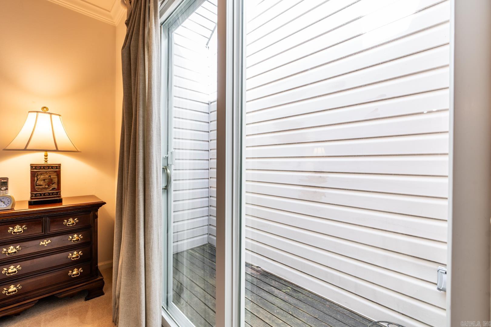 KINGSBRIDGE TWNHSE - Residential