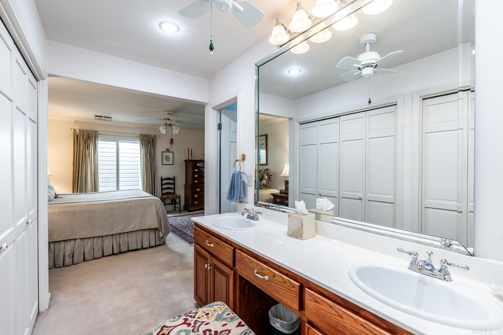 KINGSBRIDGE TWNHSE - Residential