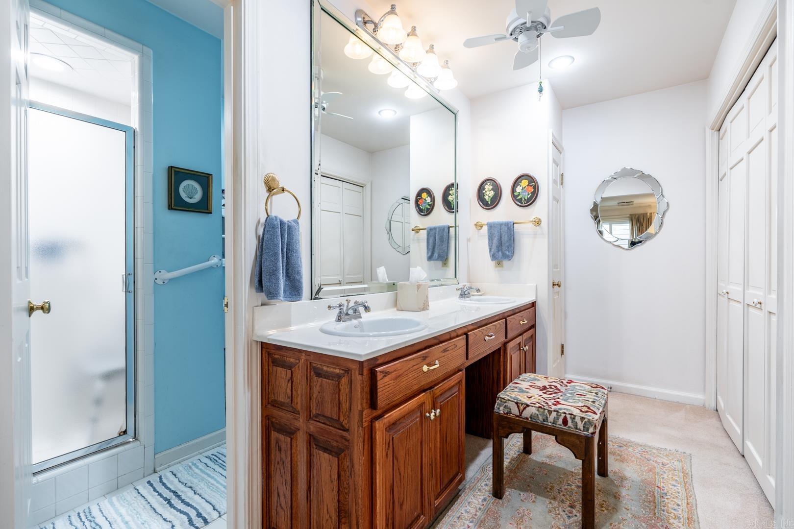 KINGSBRIDGE TWNHSE - Residential