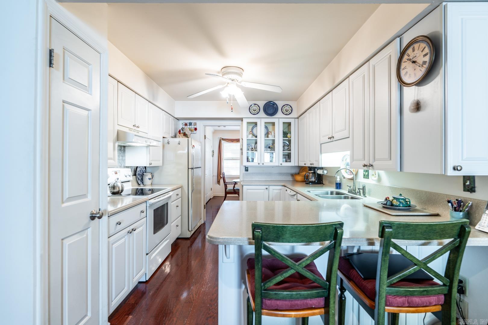 KINGSBRIDGE TWNHSE - Residential