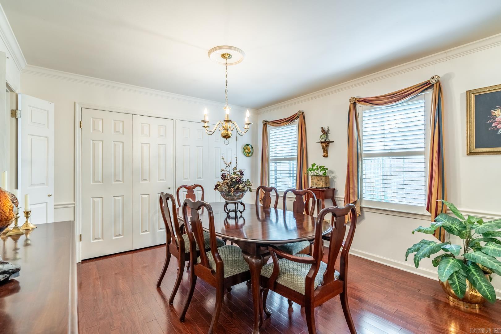 KINGSBRIDGE TWNHSE - Residential