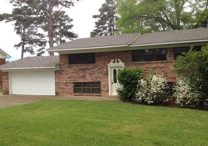 Check out the amazing lake views from the screened in porch of this amazing brick home. This is a Fannie Mae HomePath property. Learn more at www.HomePath.com. Awesome Opportunity for Owner Occupant during FIRST LOOK period. (AGENTS PLEASE REVIEW CONFIDENTIAL REMARKS FOR NEW FANNIE MAE OFFER SUBMISSION PROCESS)
