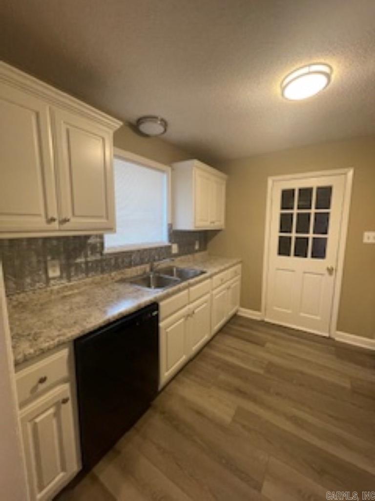 Oak Meadows - Residential Lease