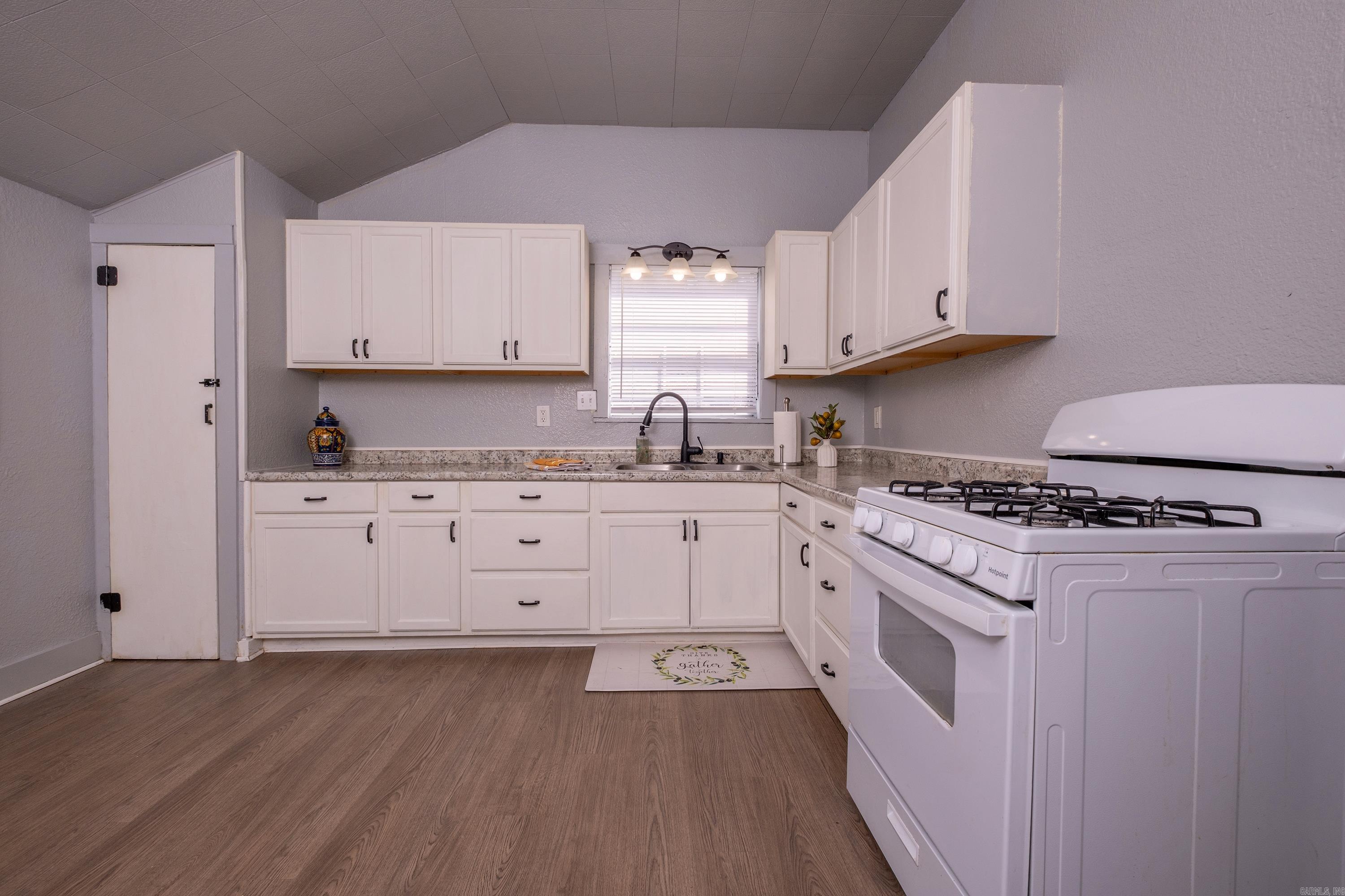 Laskers - Residential