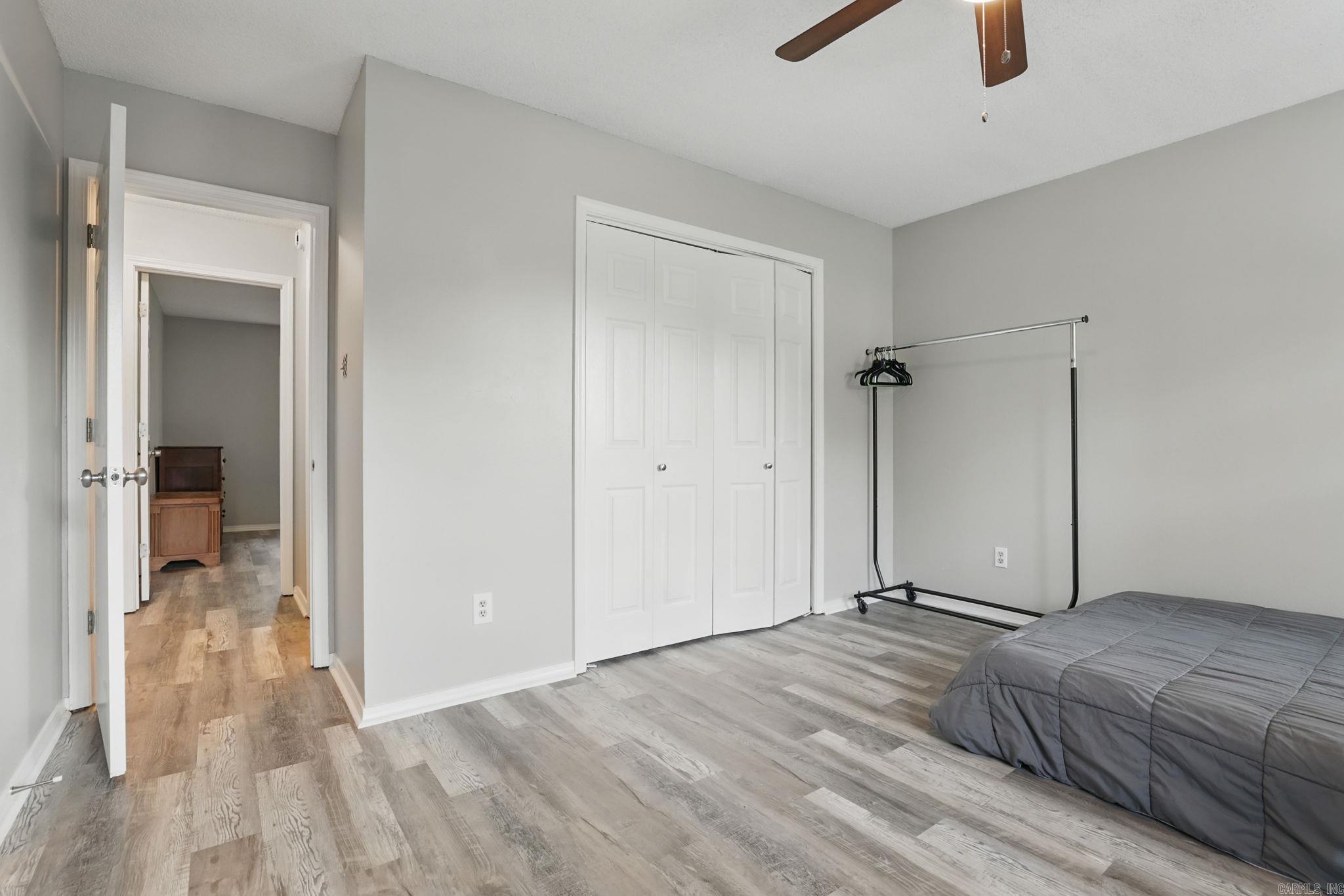 RIVER OAKS - Residential