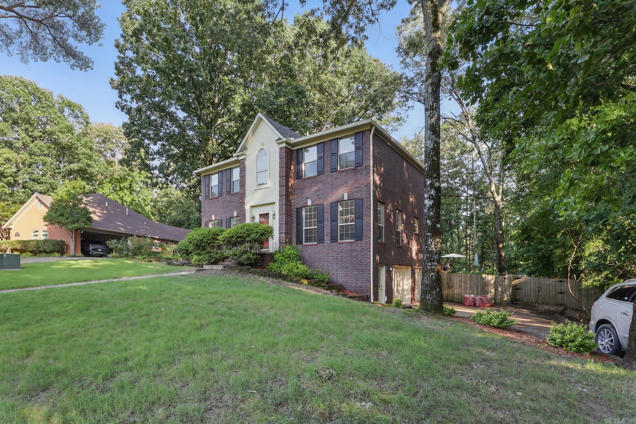 RIVER OAKS - Residential